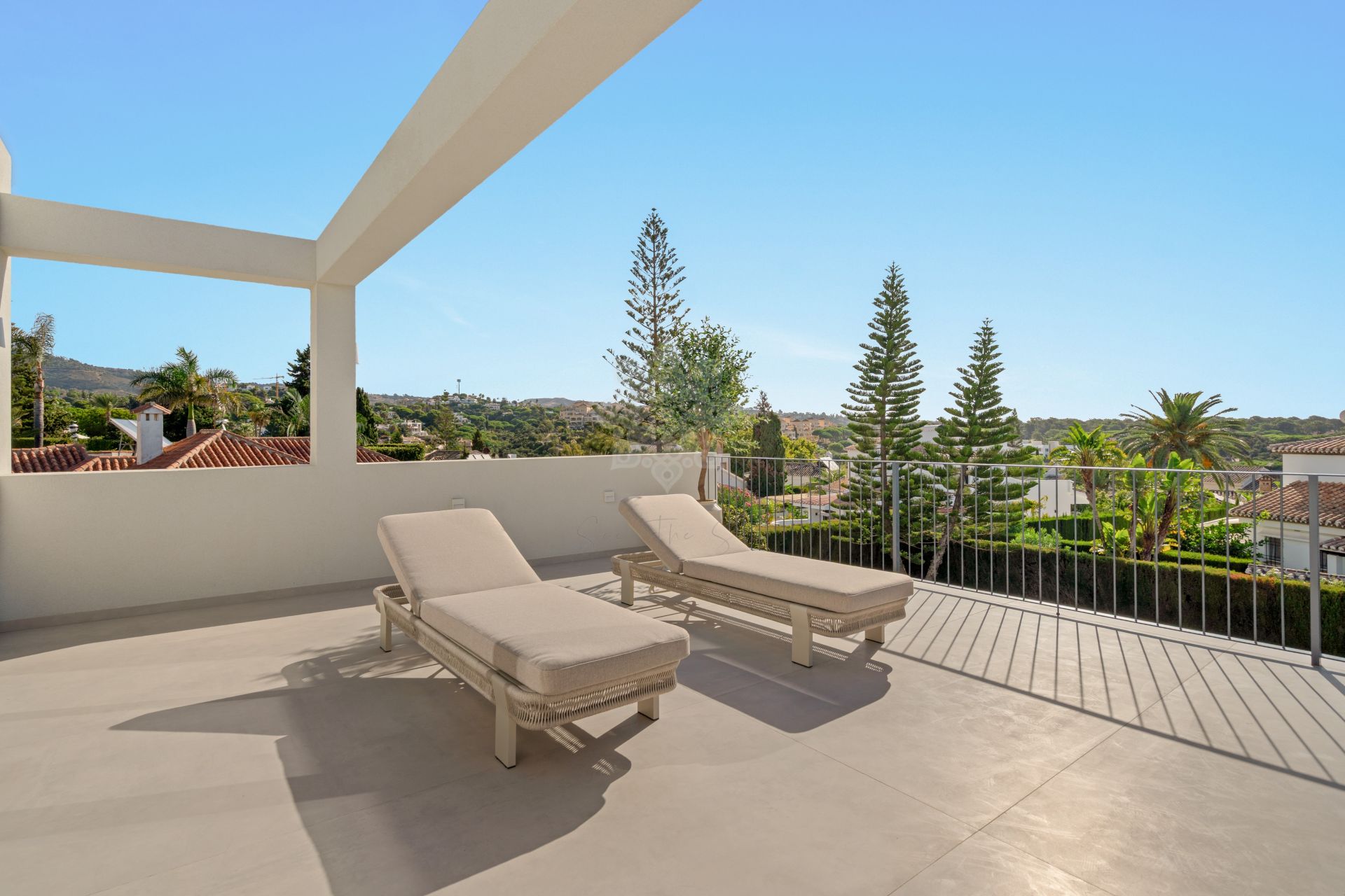 Villa in Elviria, Marbella