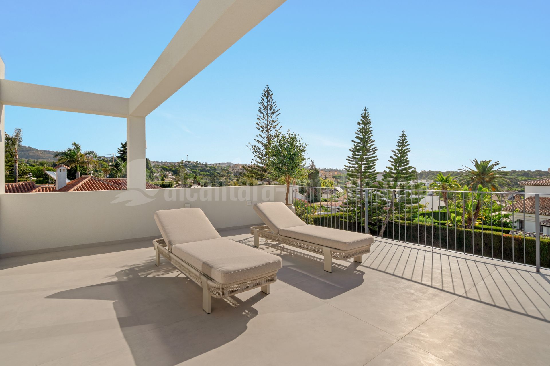 Villa in Elviria, Marbella