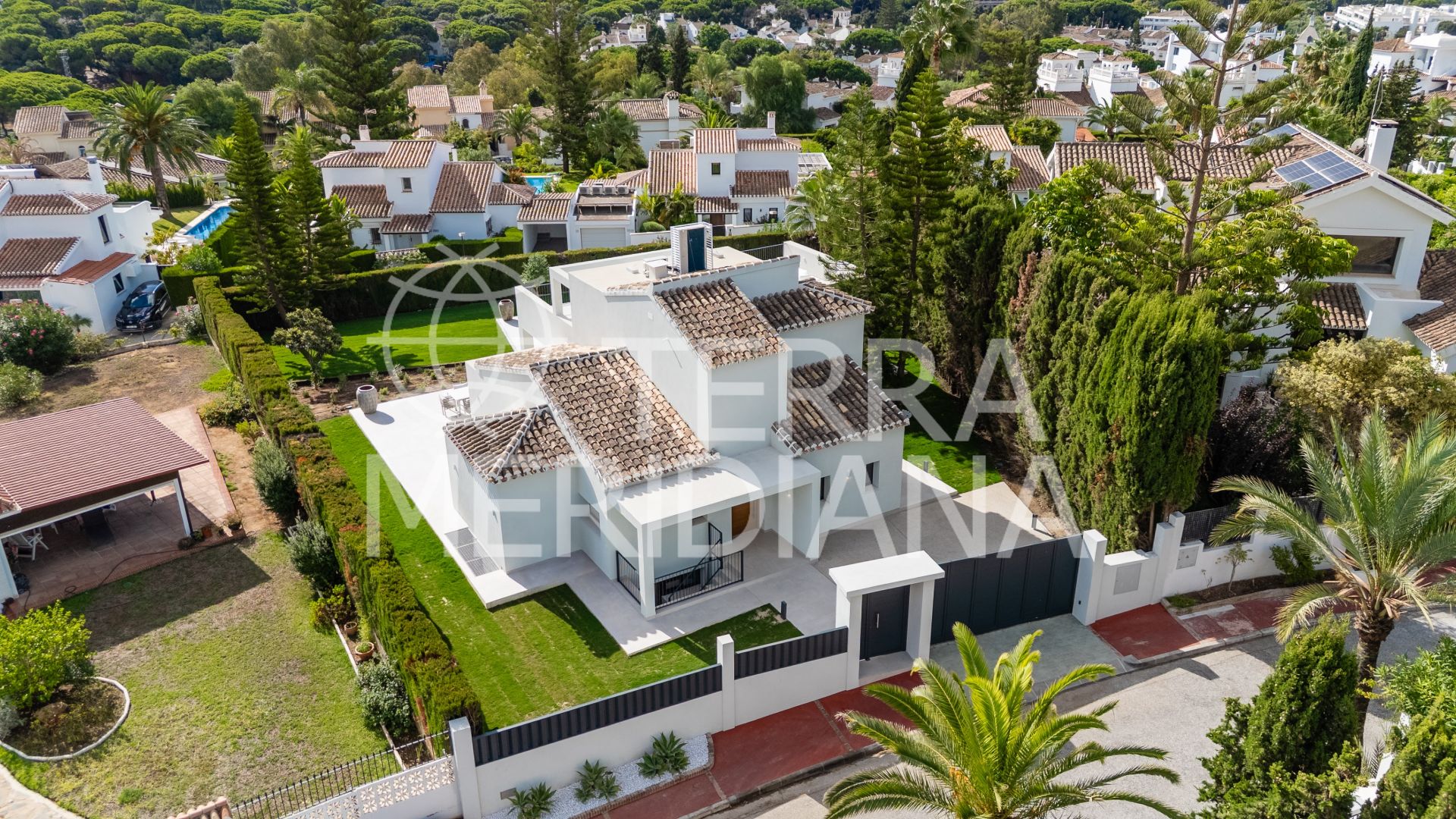Villa in Elviria, Marbella