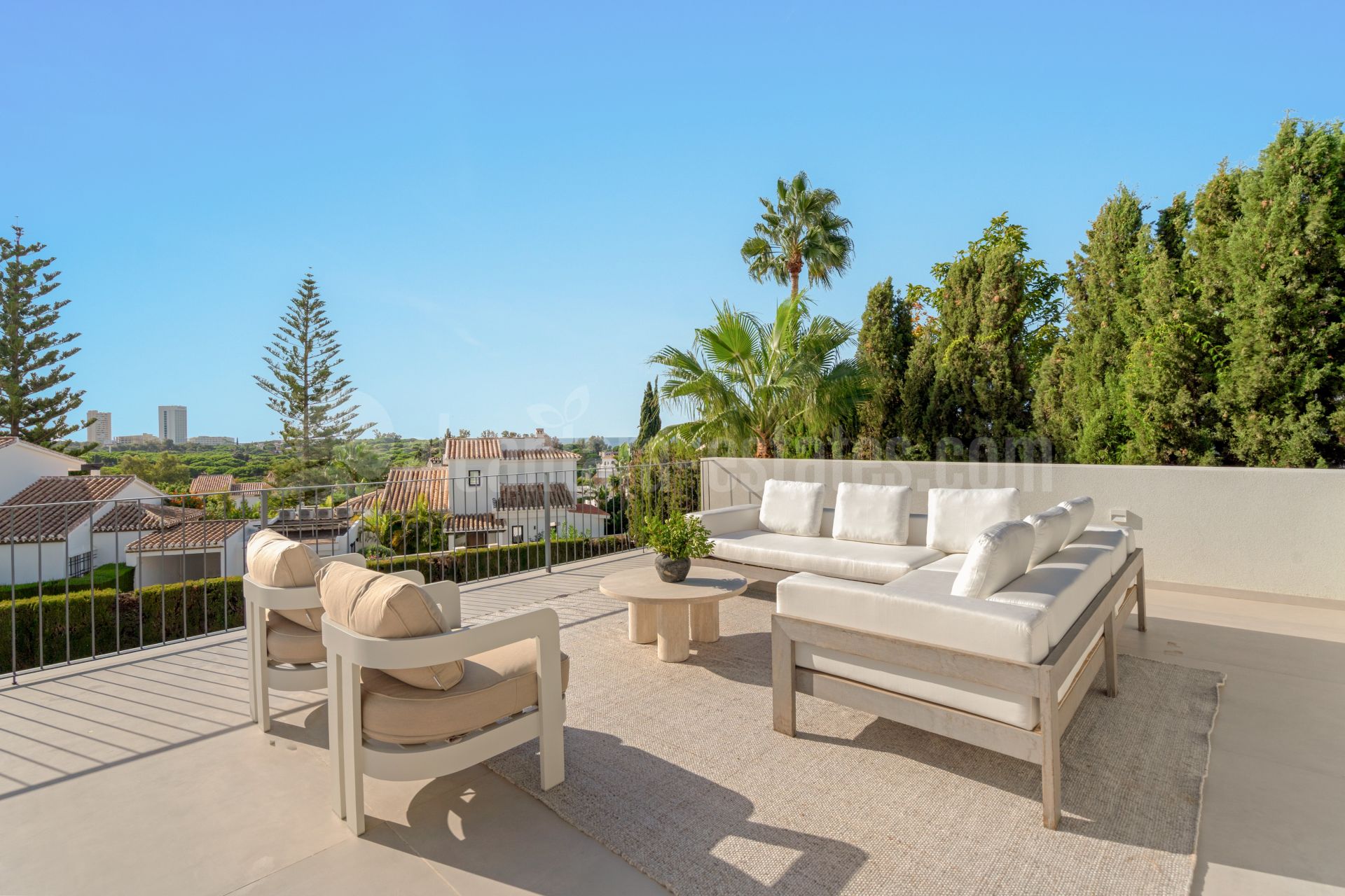 Villa in Elviria, Marbella