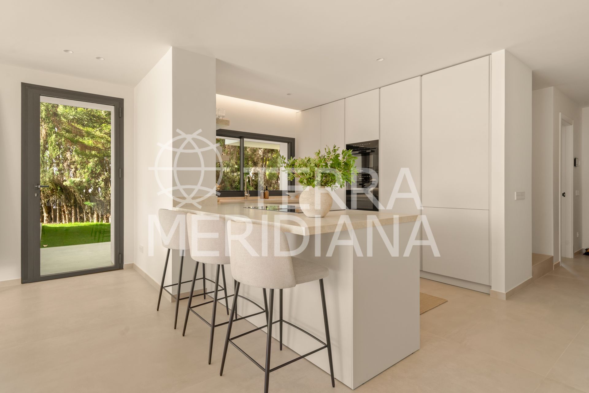 Villa in Elviria, Marbella