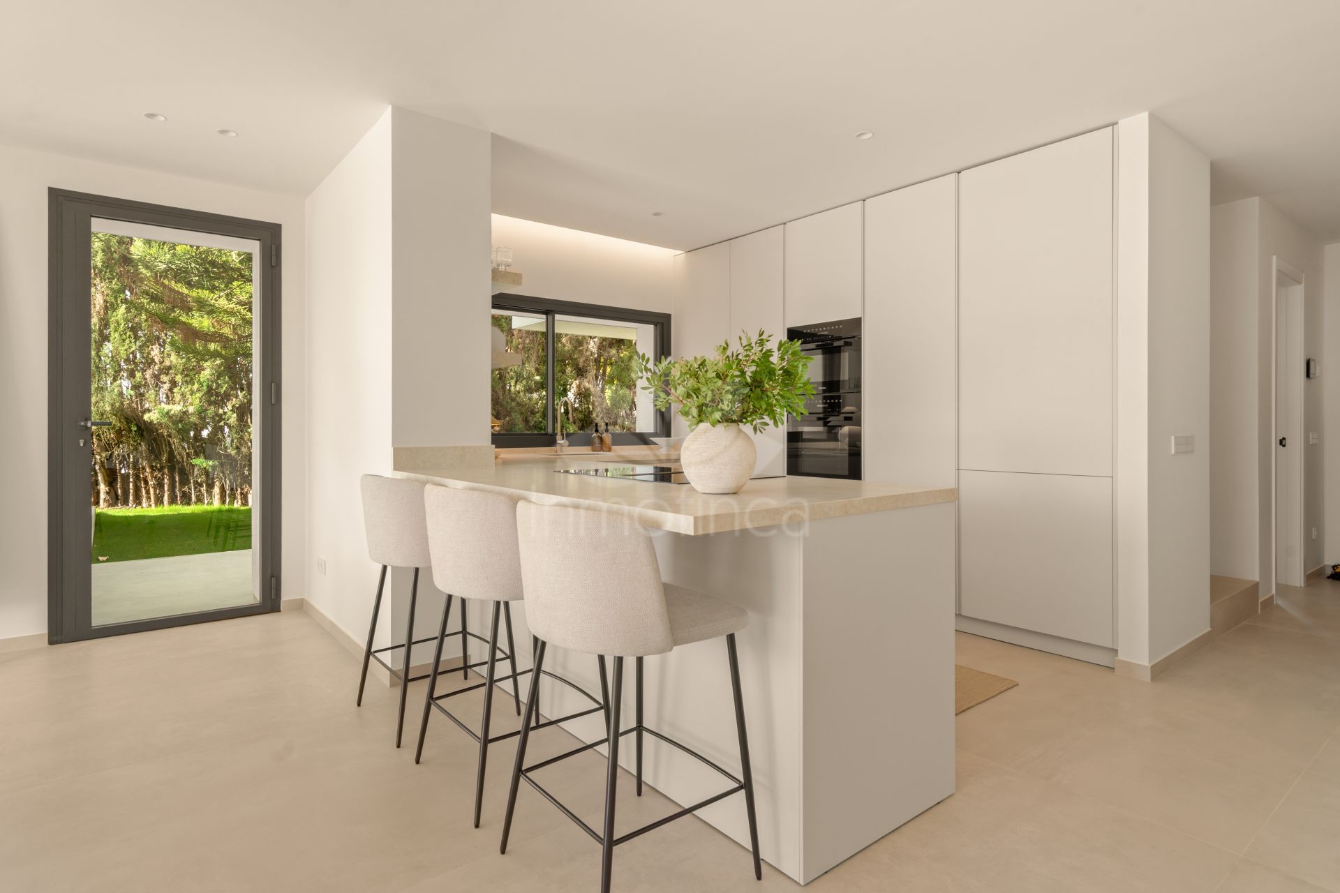 Villa in Elviria, Marbella