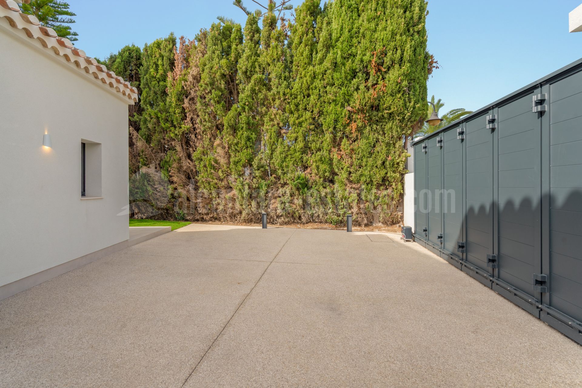 Villa in Elviria, Marbella