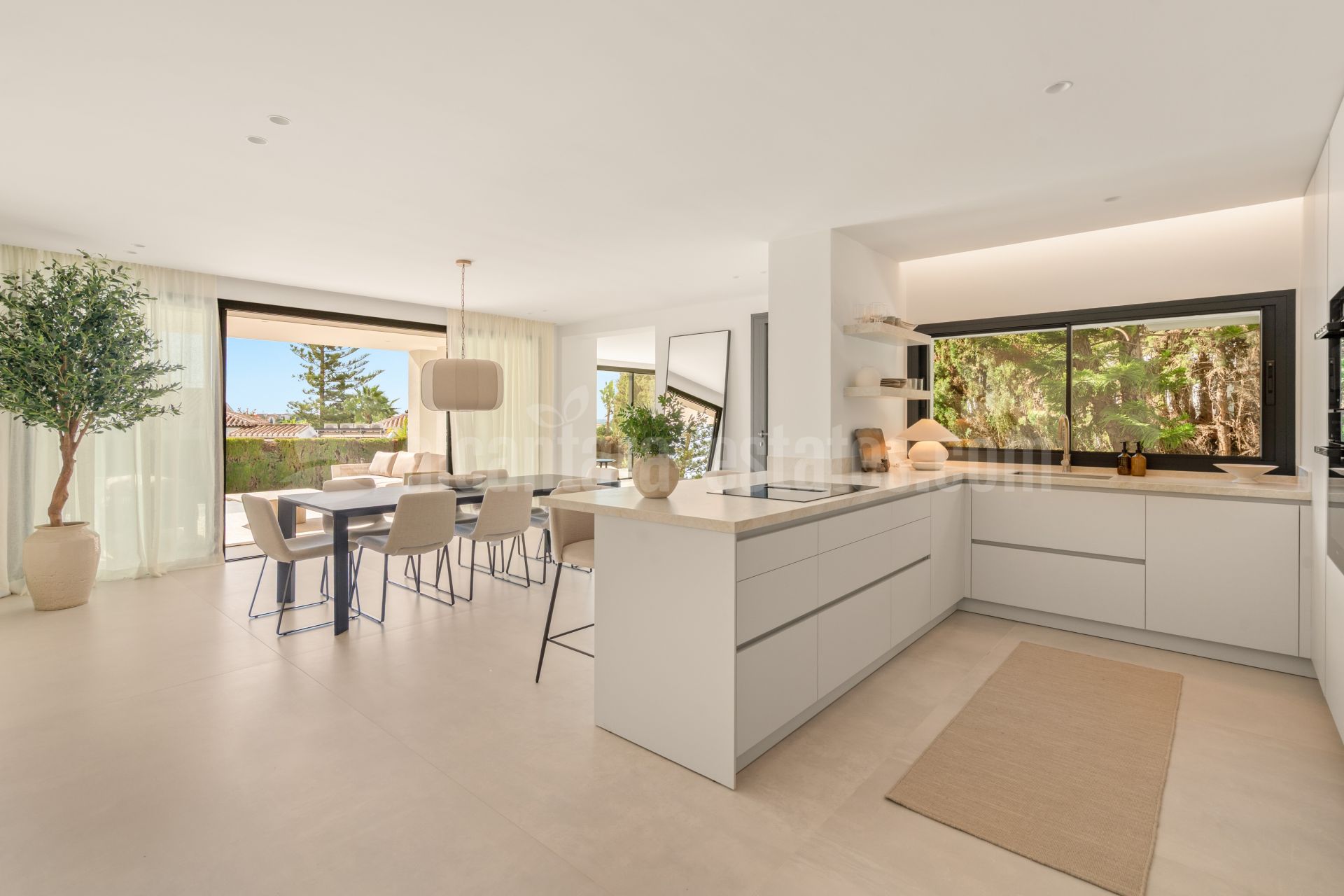 Villa in Elviria, Marbella