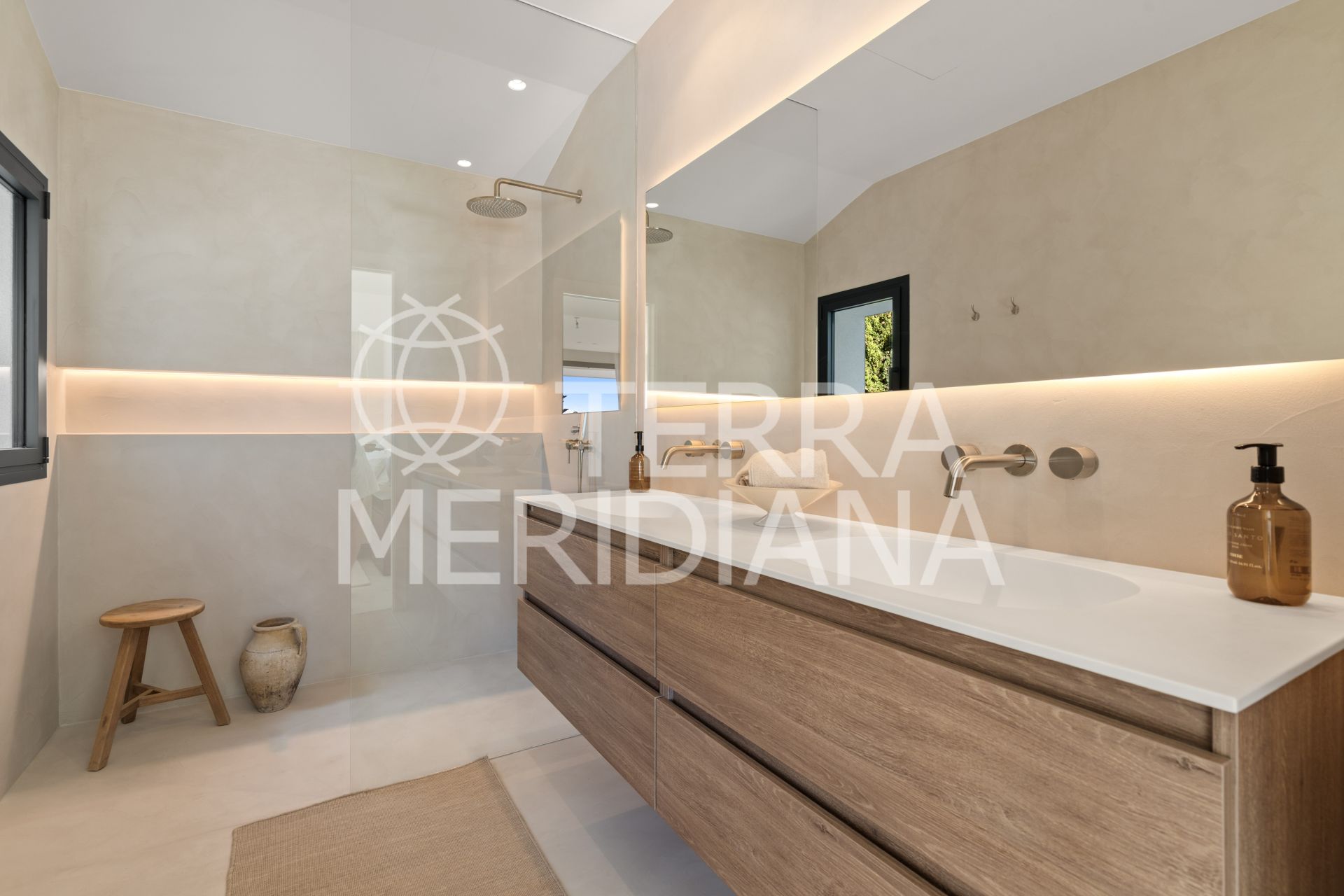 Villa in Elviria, Marbella