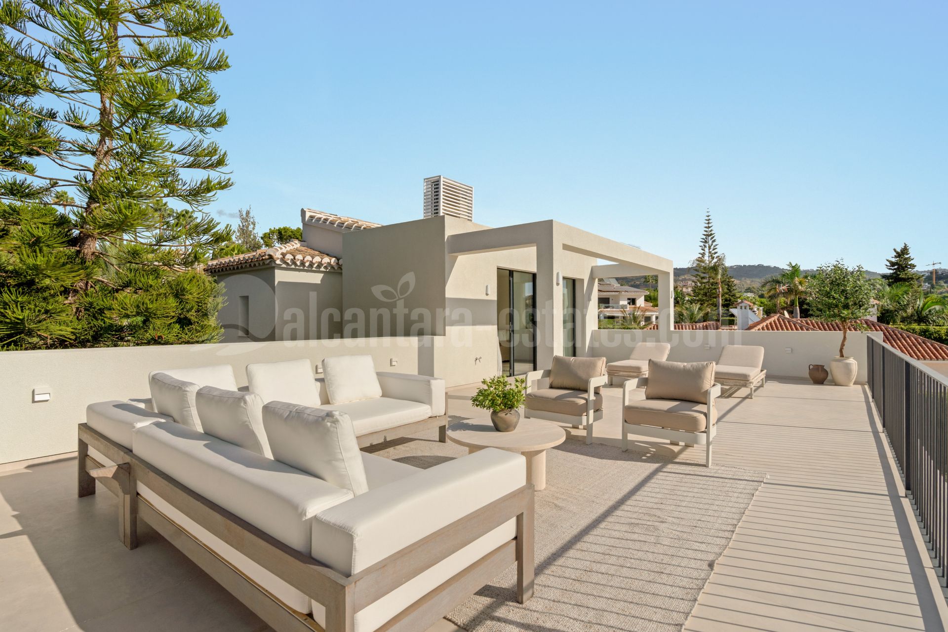 Villa in Elviria, Marbella