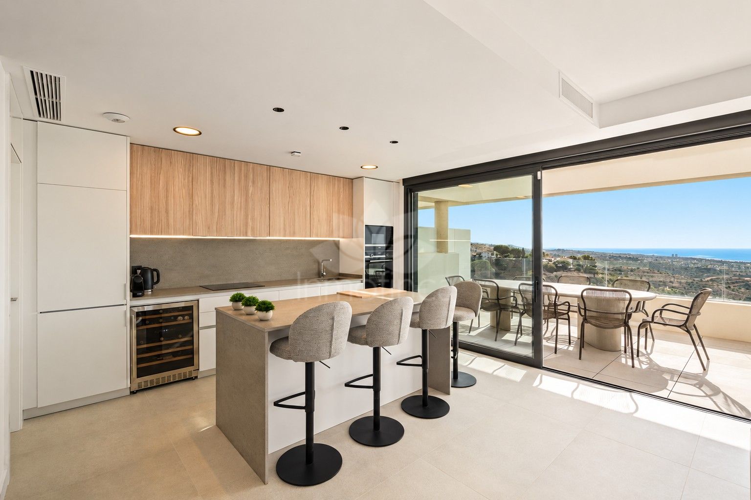 Apartment in Los Altos de los Monteros, Marbella