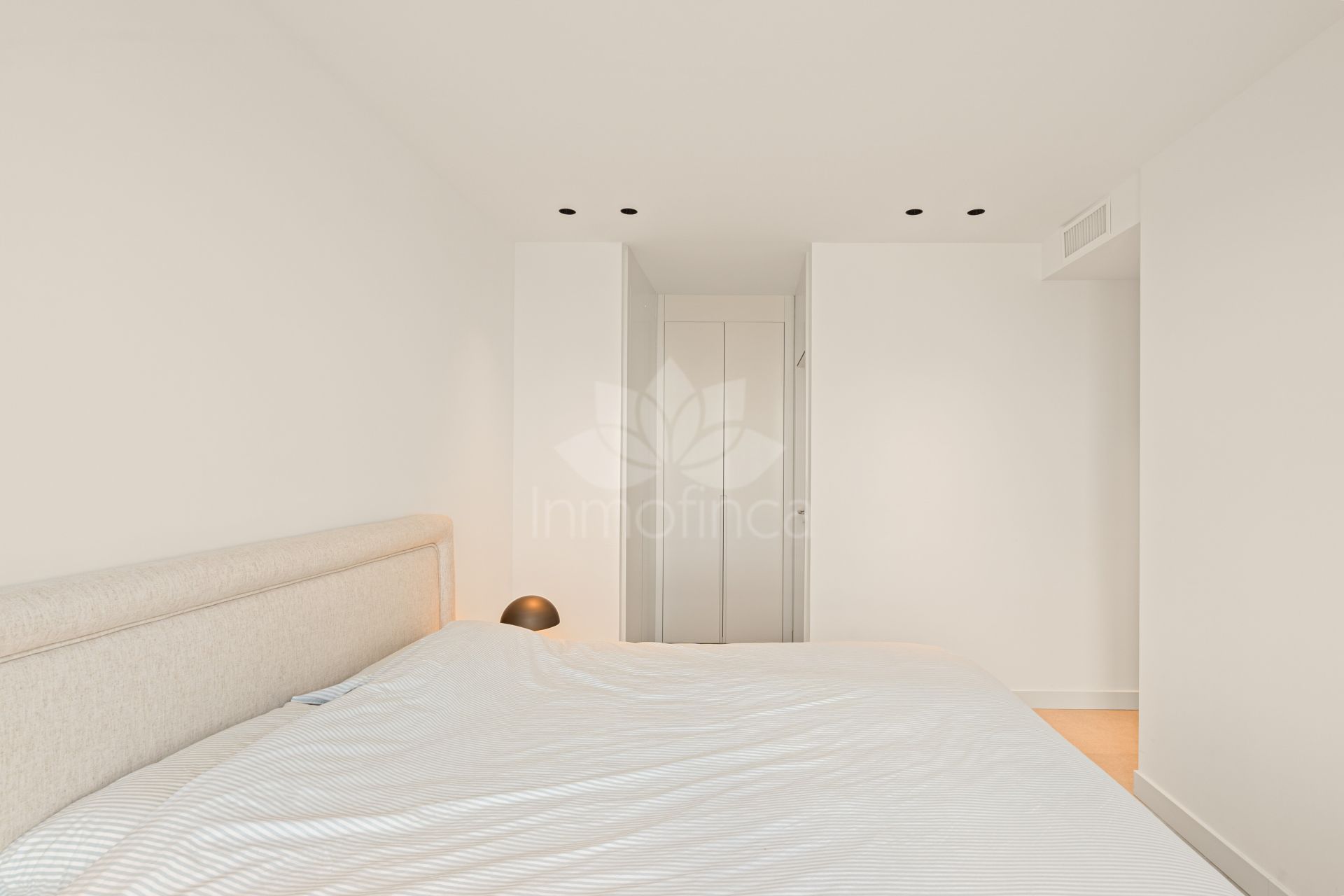 Apartment in Los Altos de los Monteros, Marbella