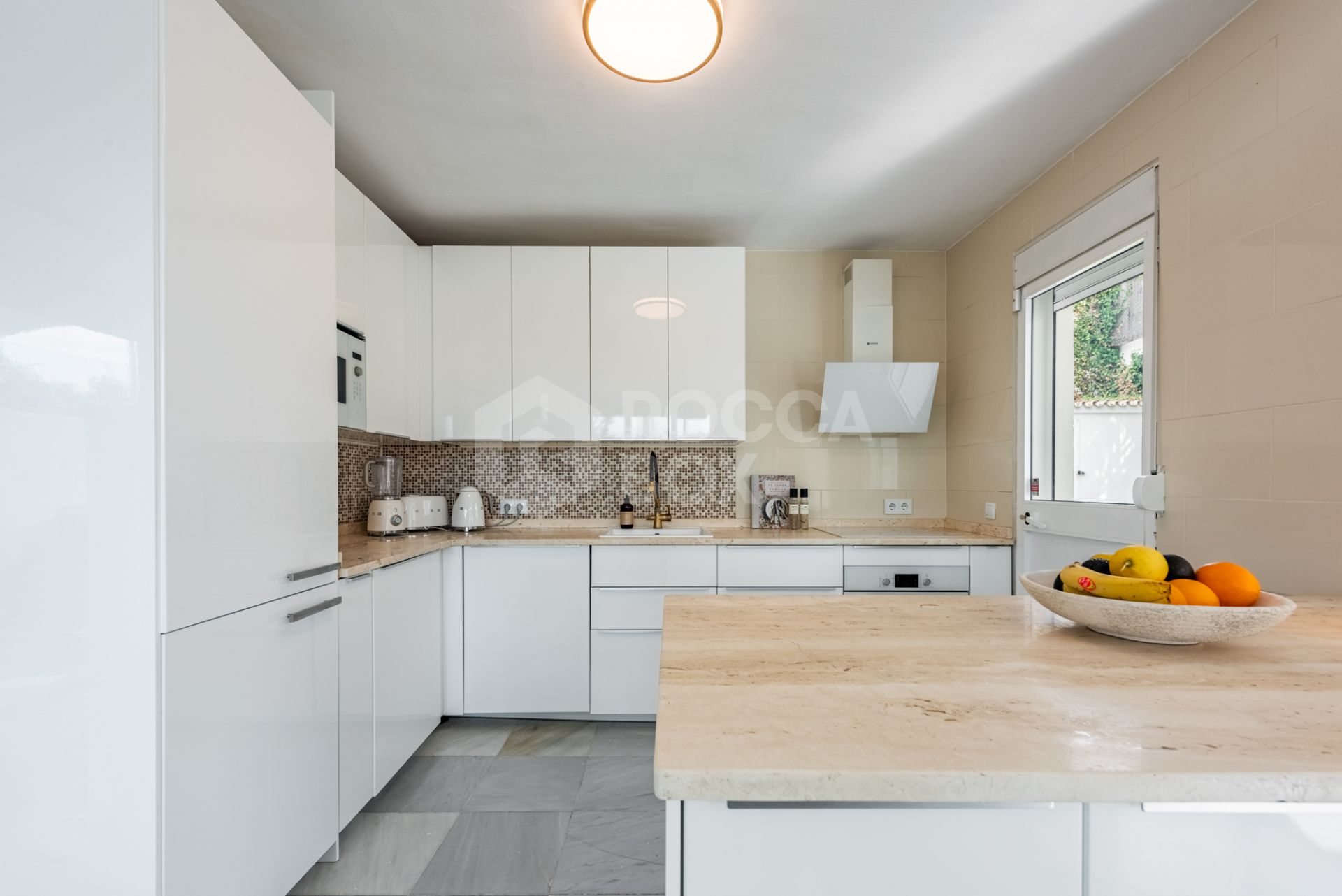 Beautiful single floor villa with incredible rental potential!