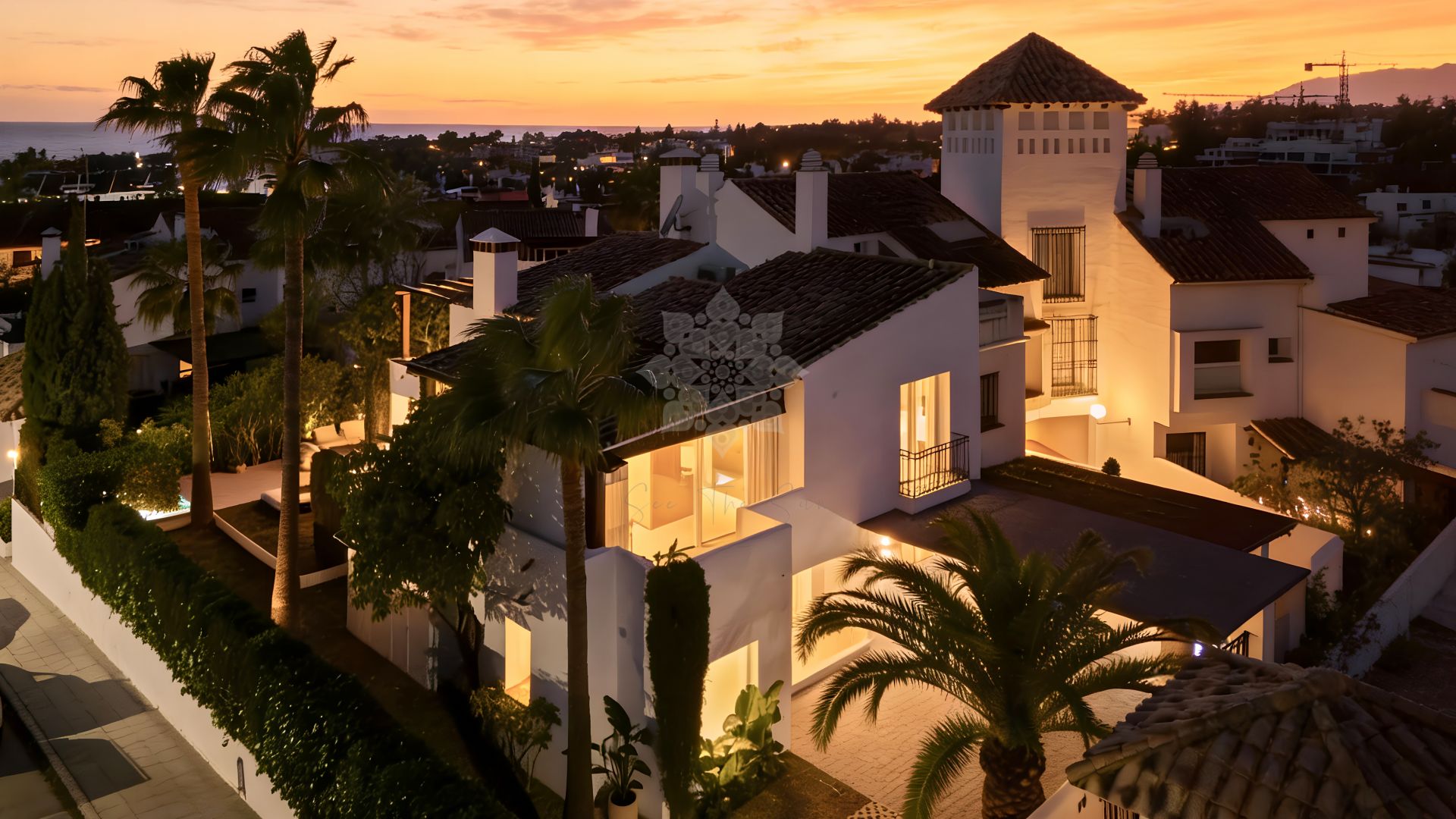 Semi Detached Villa in Altos de Salamanca, Marbella