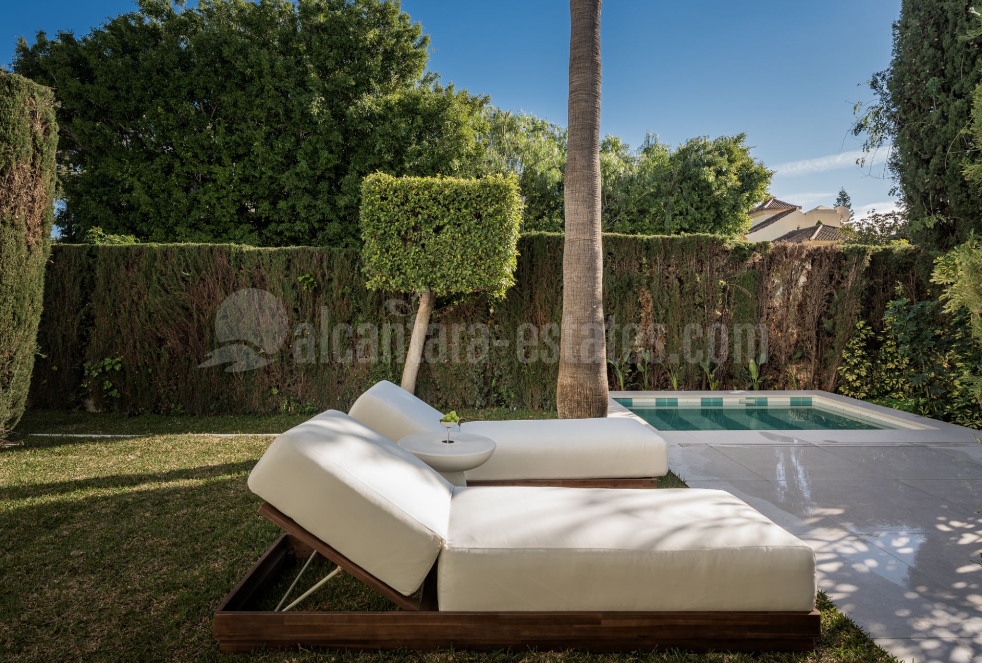 Semi Detached Villa in Altos de Salamanca, Marbella