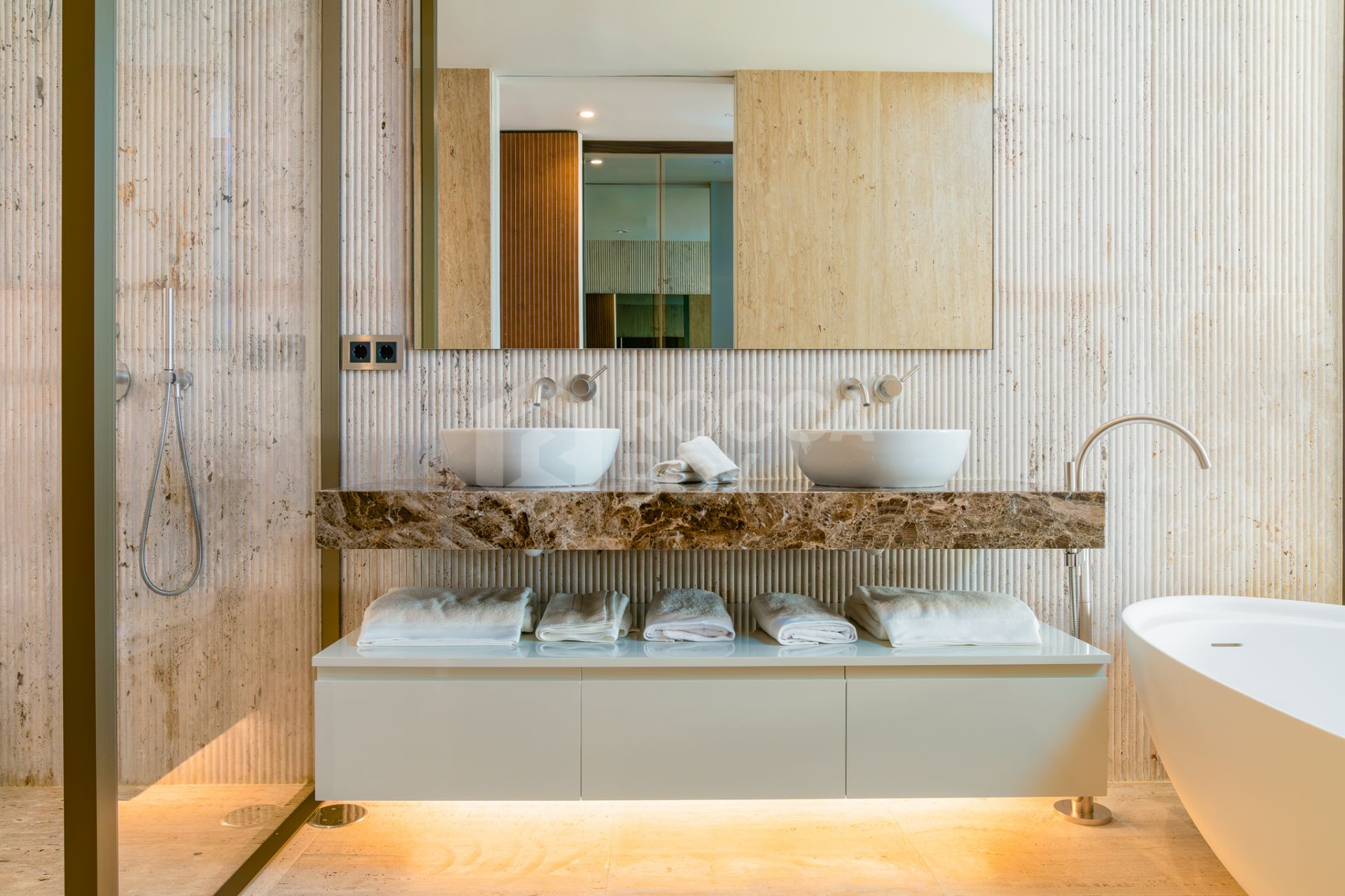 Stunning 4-Bedroom Ground Floor Apartment in Epic Phase 3, Marbella Golden Mile