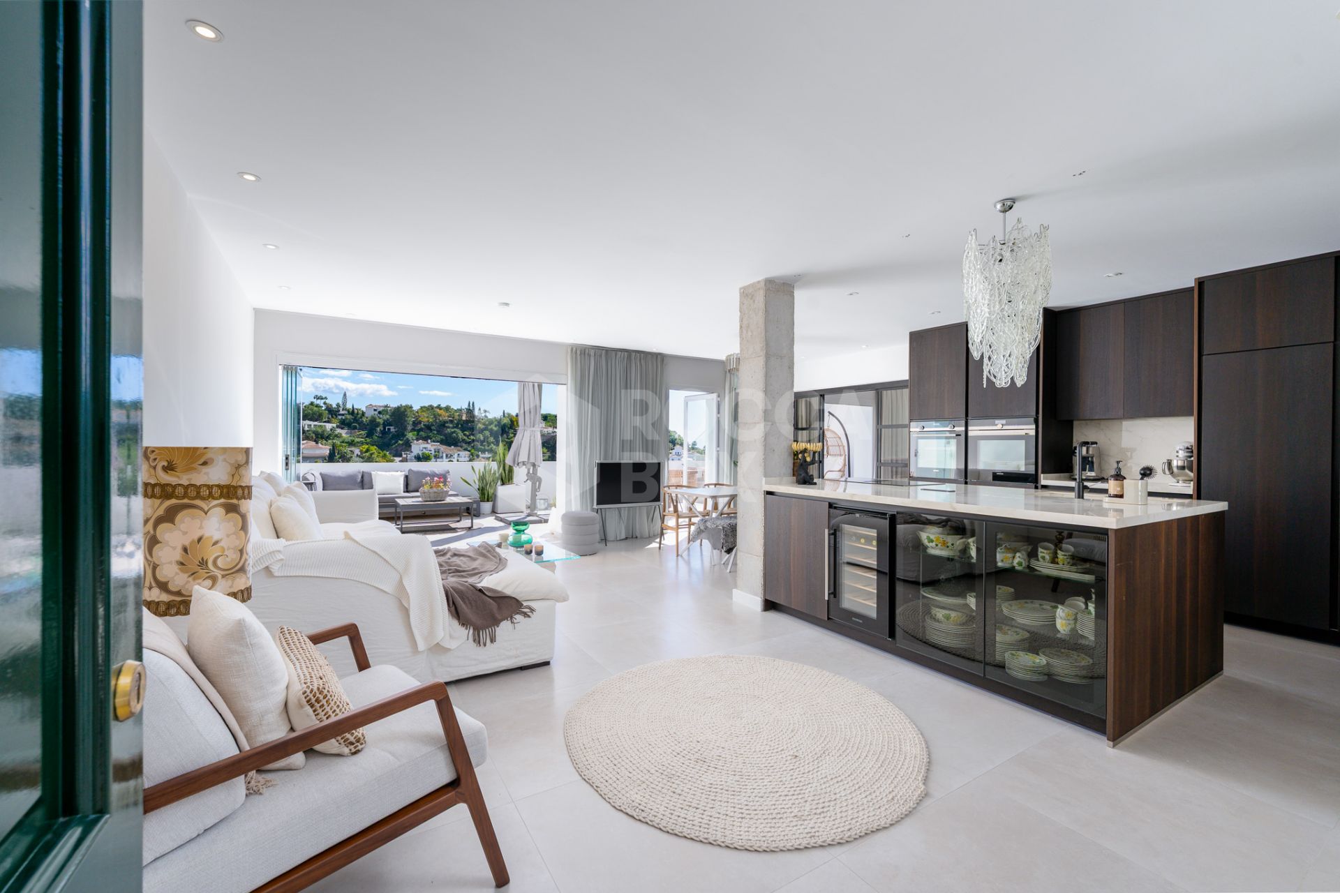 Penthouse in La Quinta with stunning views!