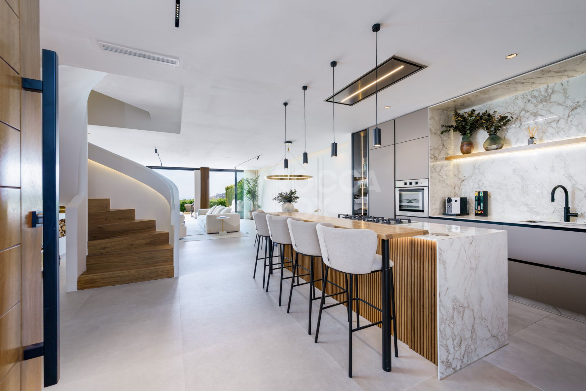 Elegant Renovated Townhouse on Frontline La Quinta Golf with Spectacular Views