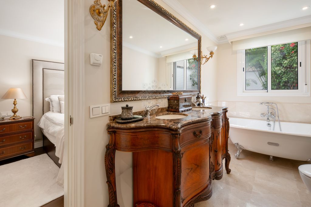 Town House in Marbella