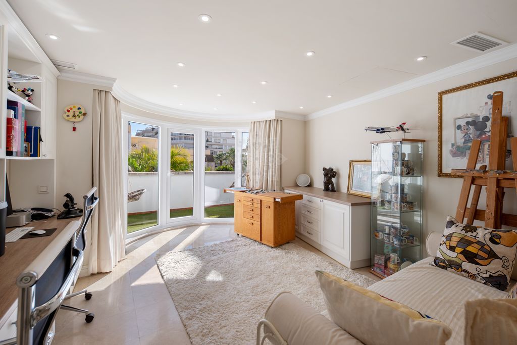 Town House in Marbella