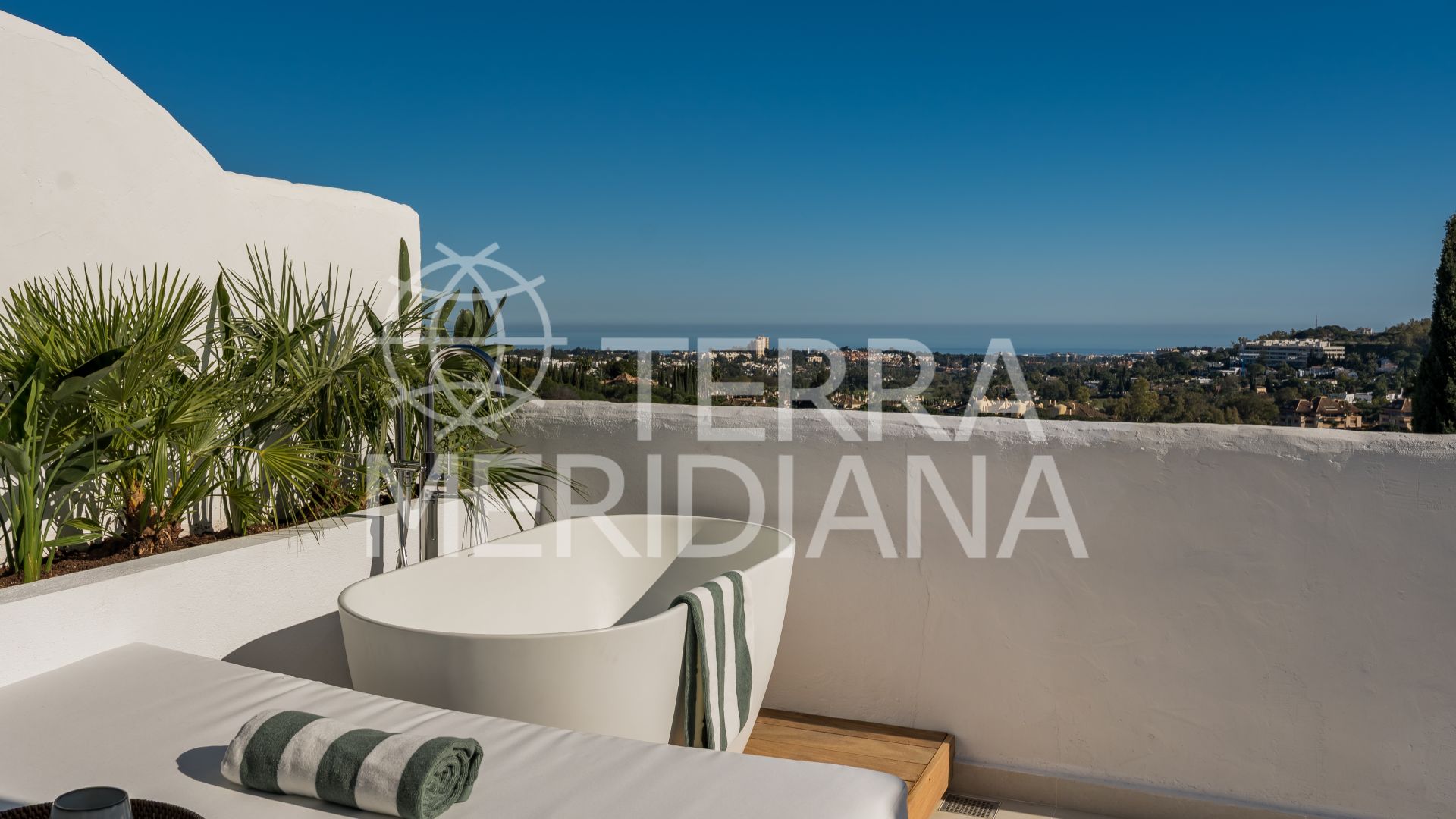 Duplex Penthouse in La Quinta Village, Marbella
