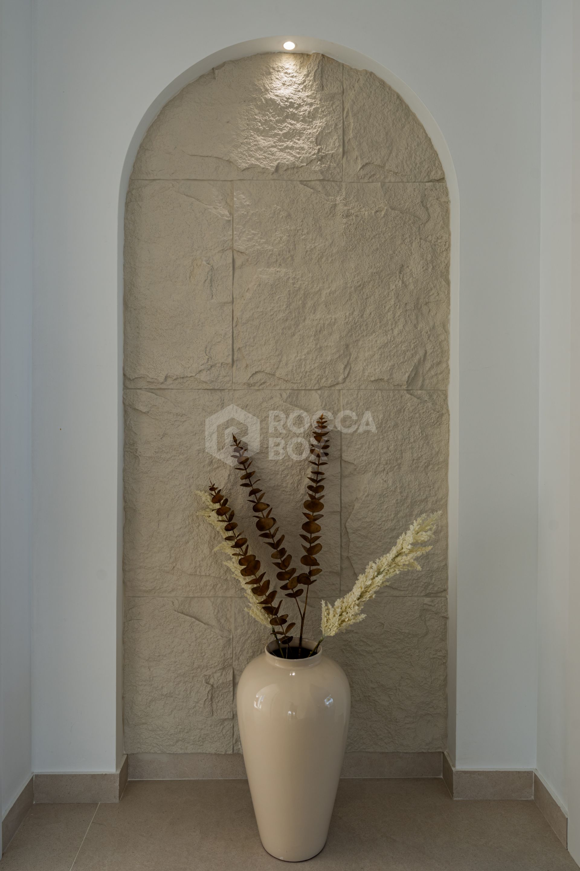 Duplex penthouse with panoramic sea views in Nueva Andalucía