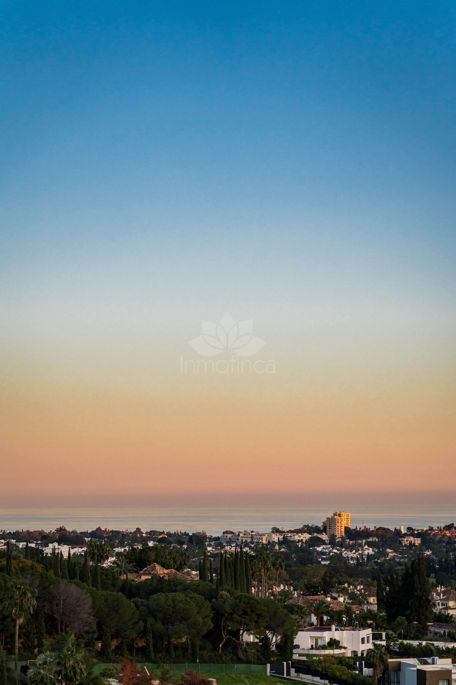 Atico Duplex en La Quinta Village, Marbella