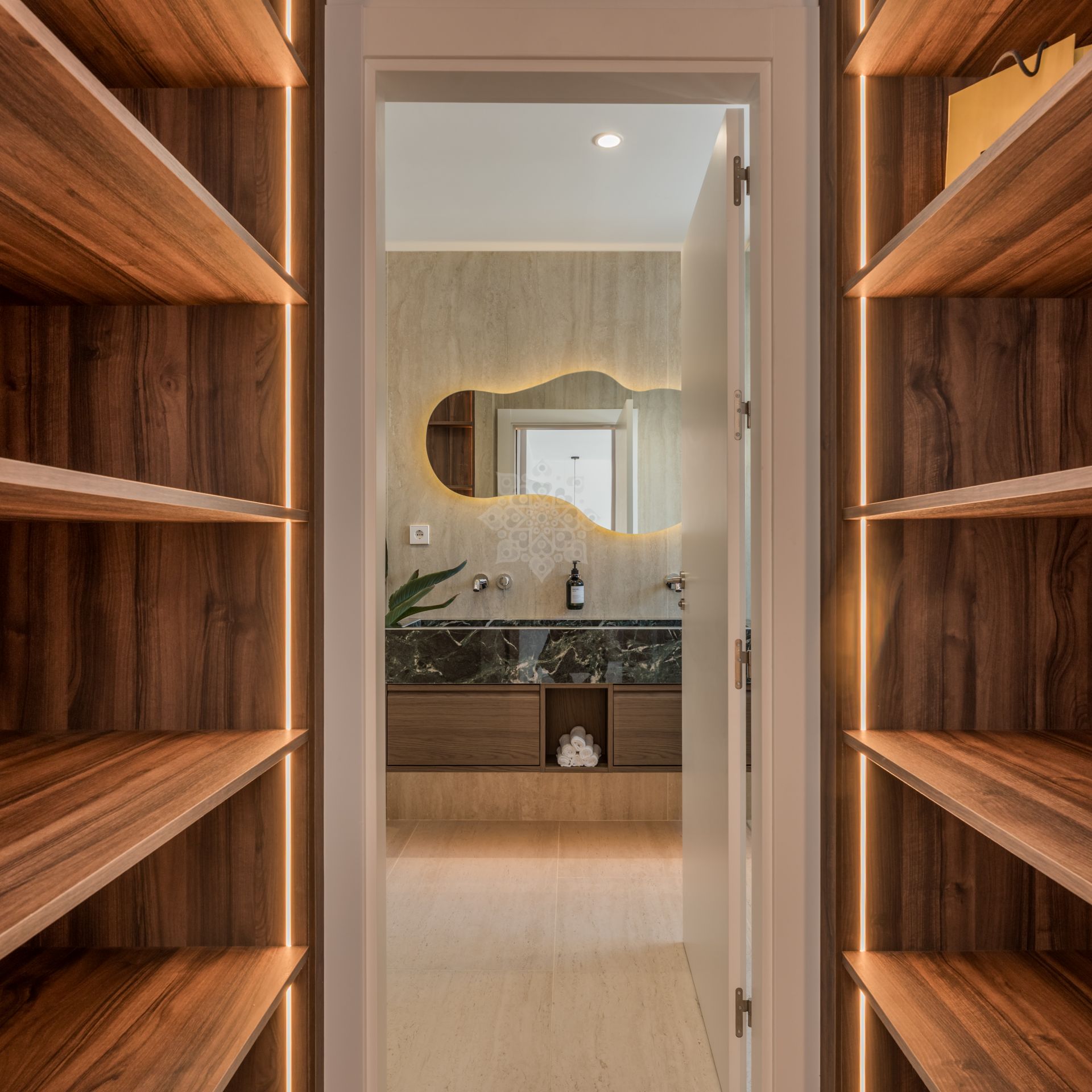 Duplex Penthouse w La Quinta Village, Marbella