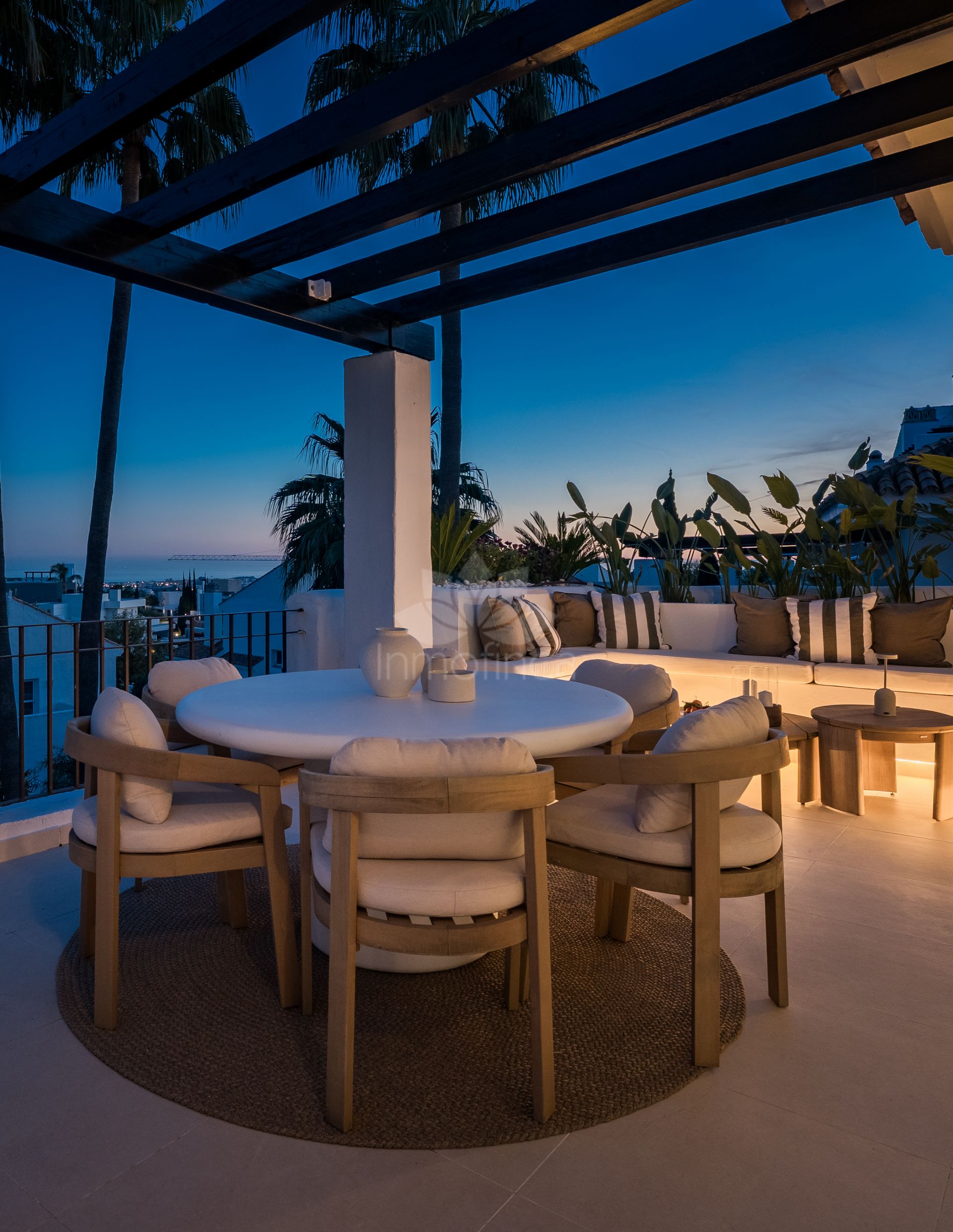 Atico Duplex en La Quinta Village, Marbella