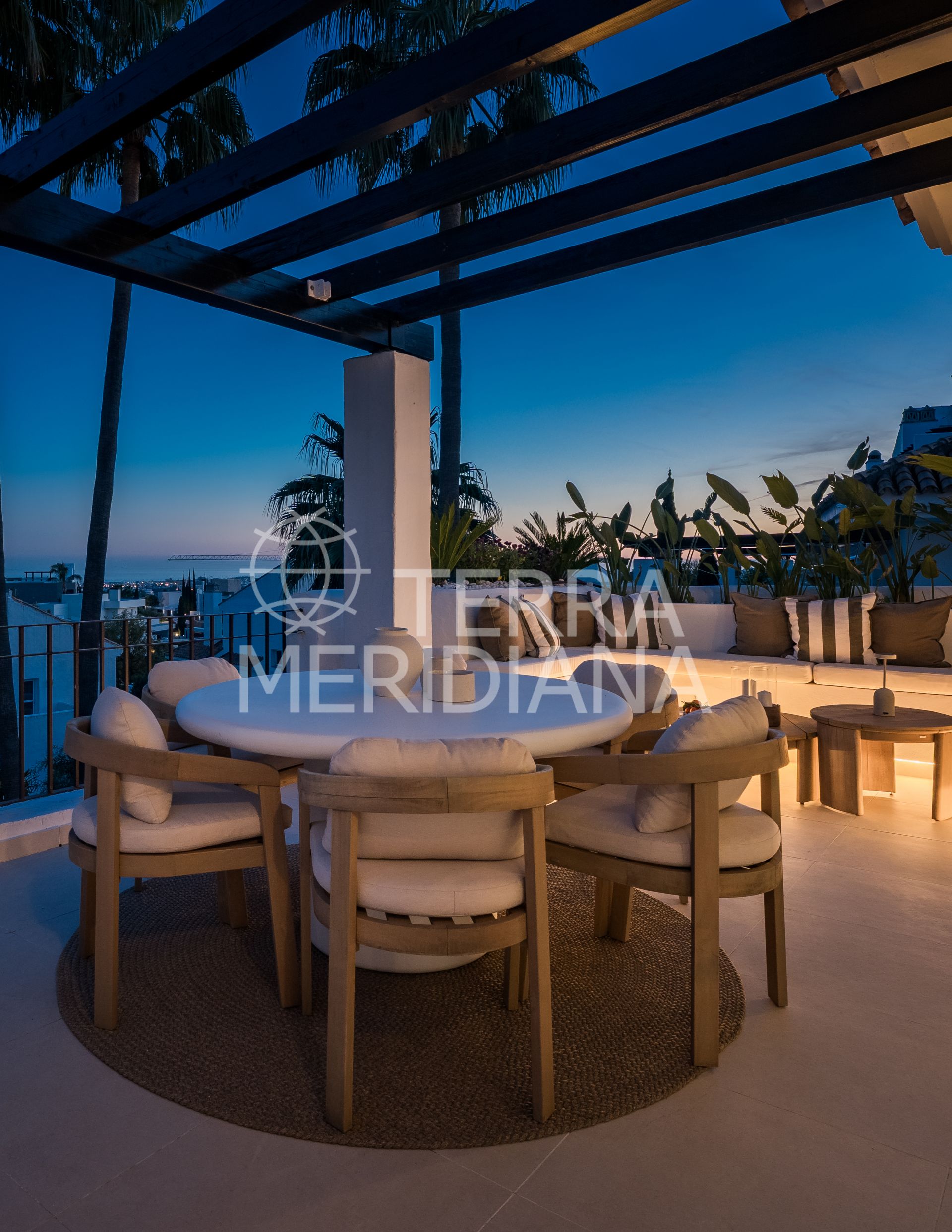 Duplex Penthouse in La Quinta Village, Marbella
