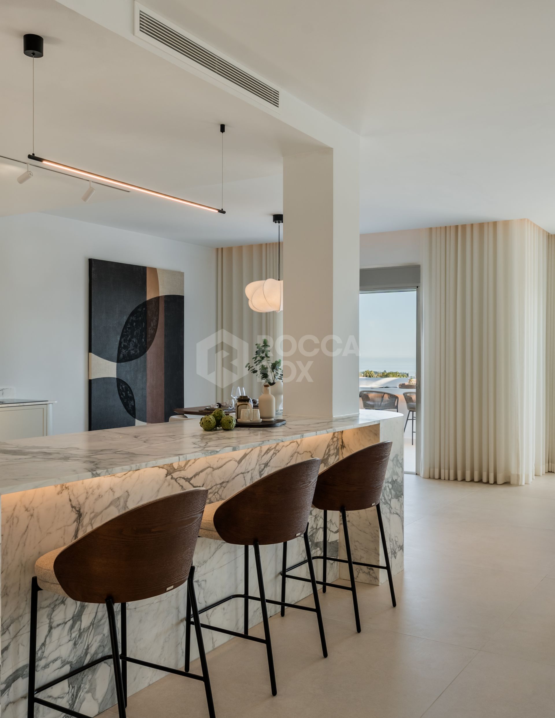 Duplex penthouse with panoramic sea views in Nueva Andalucía