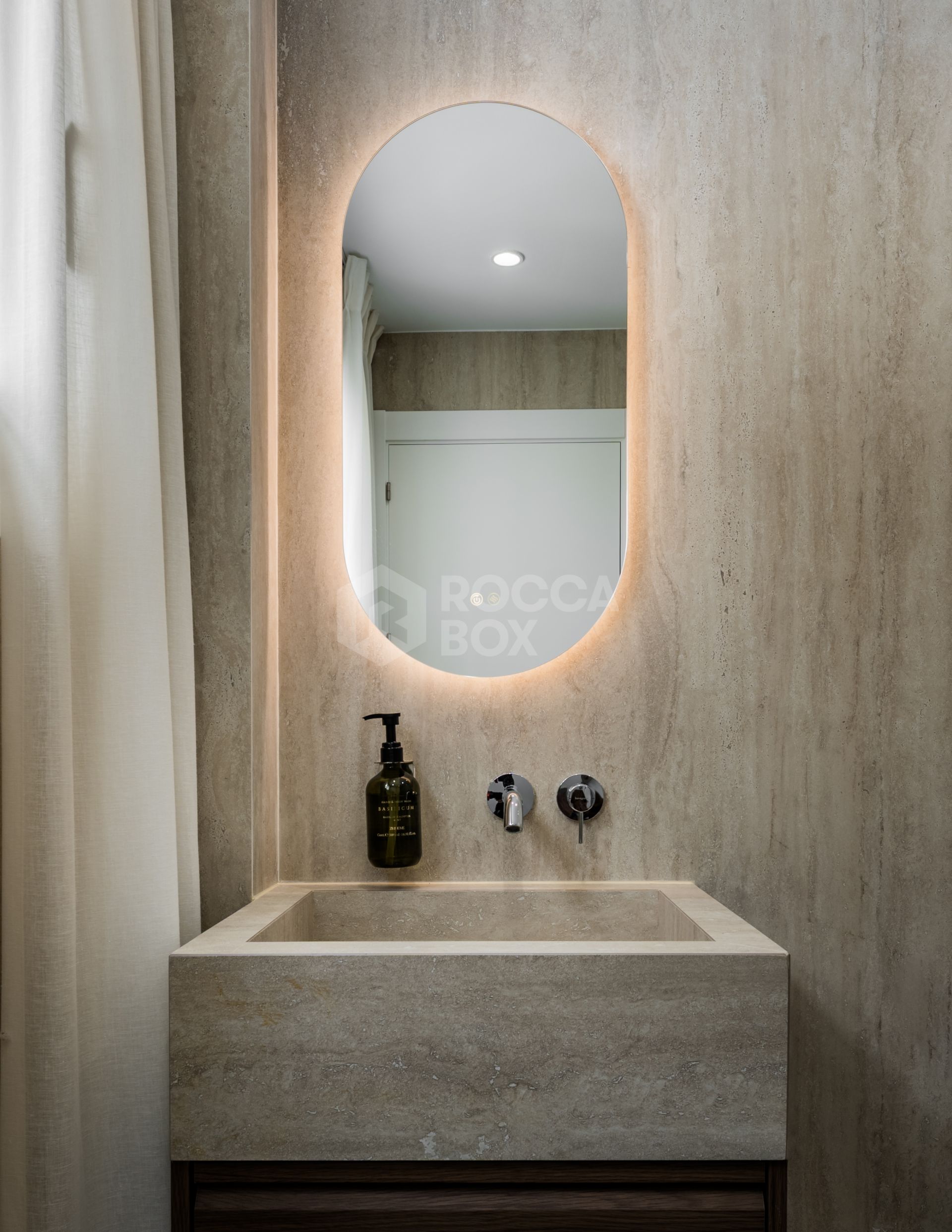 Duplex penthouse with panoramic sea views in Nueva Andalucía