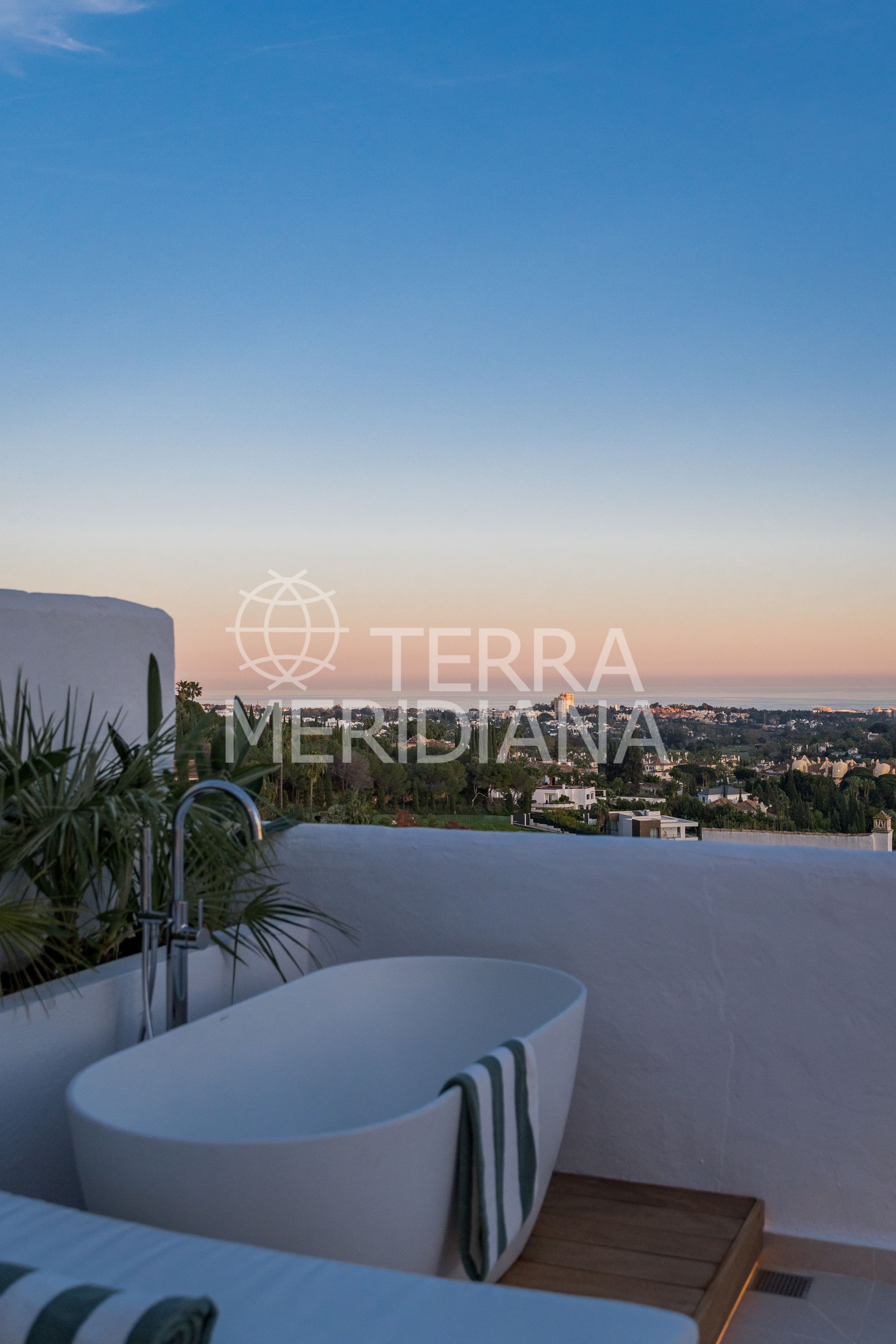 Duplex Penthouse in La Quinta Village, Marbella