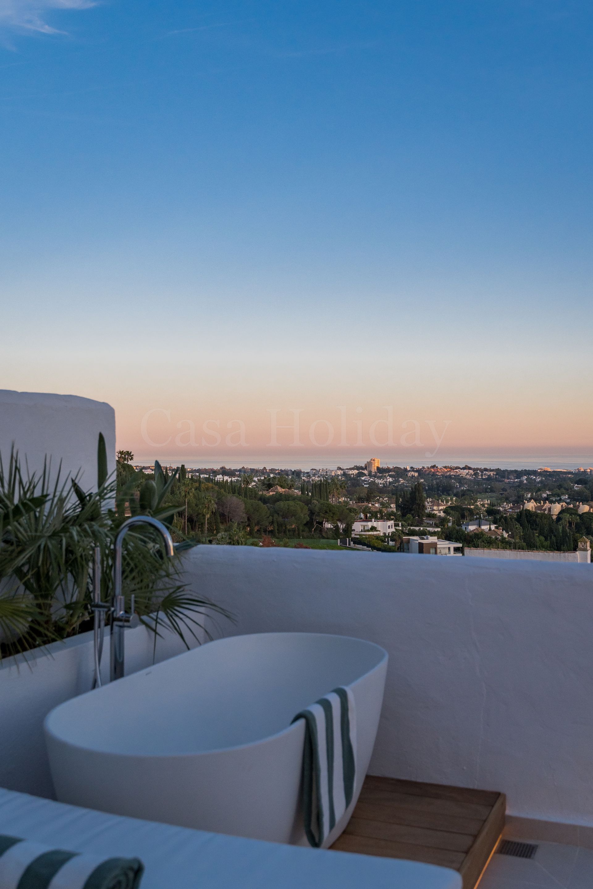 Duplex Penthouse in La Quinta Village, Marbella