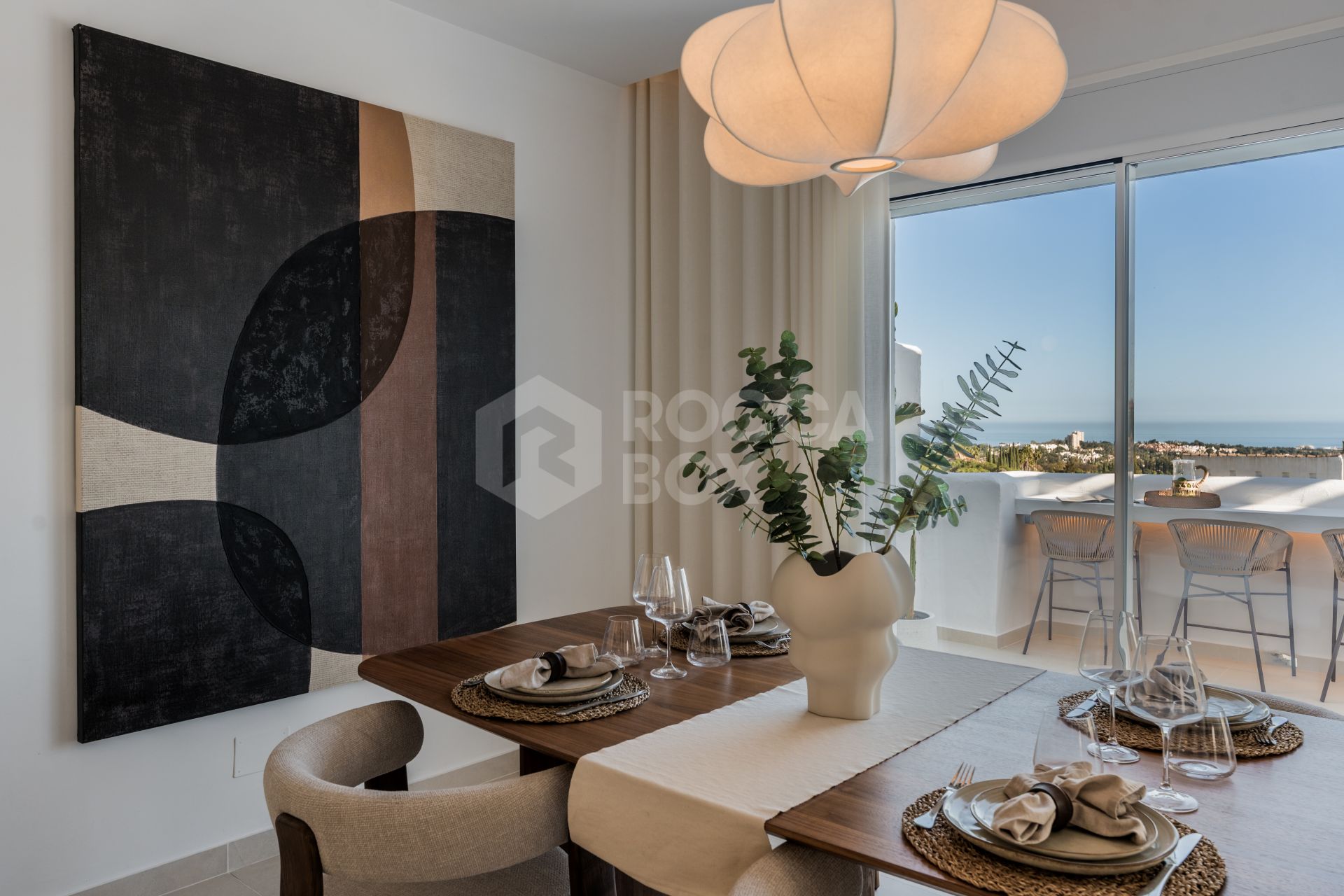 Duplex penthouse with panoramic sea views in Nueva Andalucía