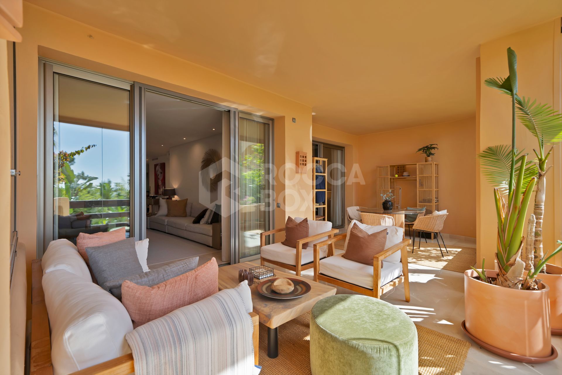 Stunning Renovated Apartment in Marbella Golden Mile