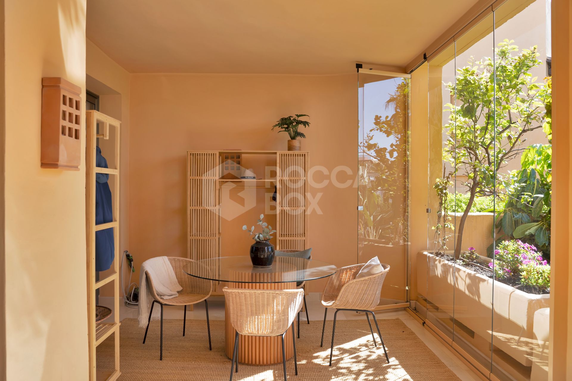 Stunning Renovated Apartment in Marbella Golden Mile