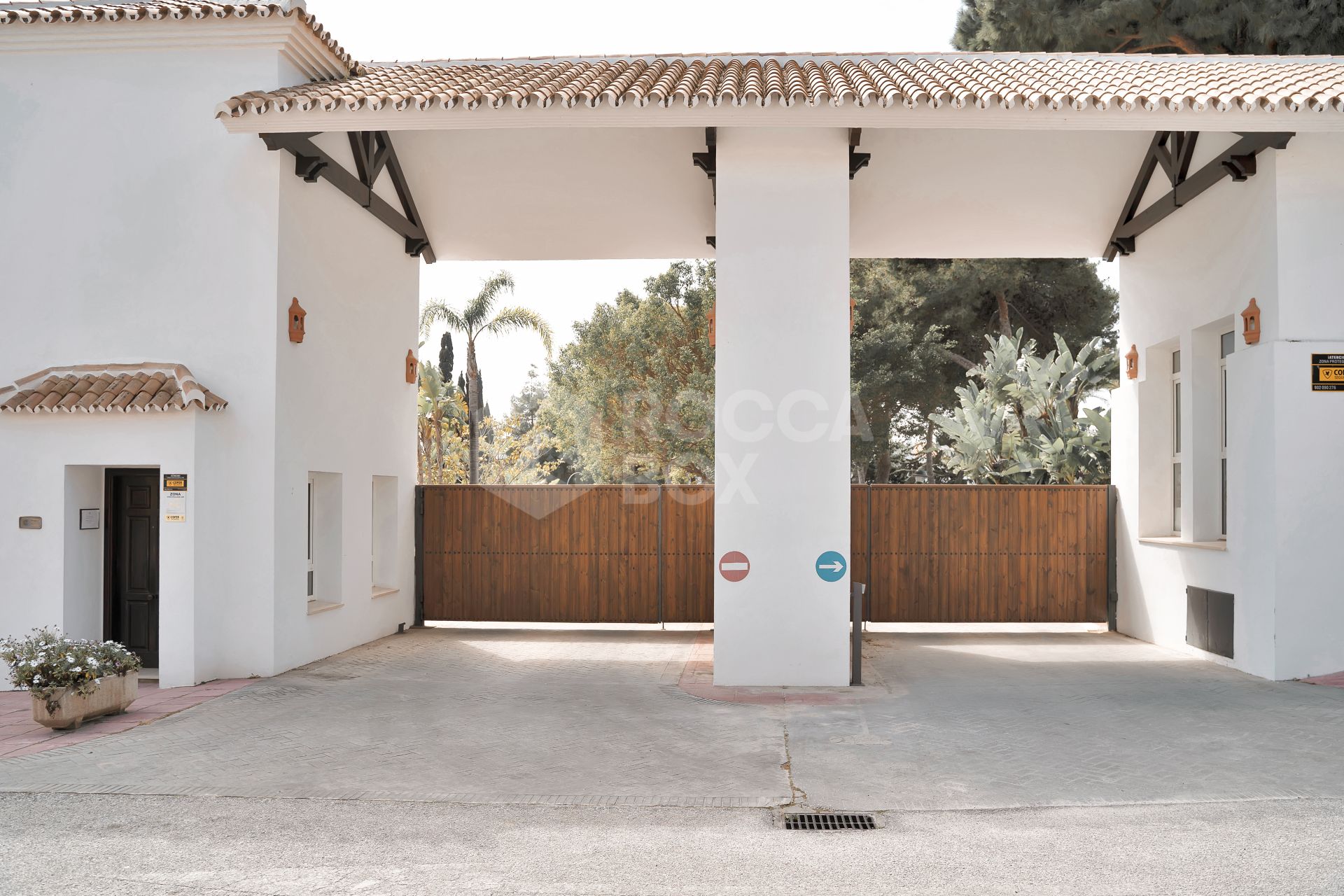 Los Monteros Palm Beach – Exclusive Front Line Beach, Ground Floor Apartment