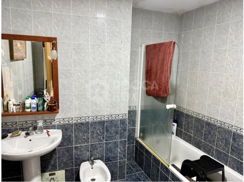 Middle Floor Apartment in Torreguadiaro