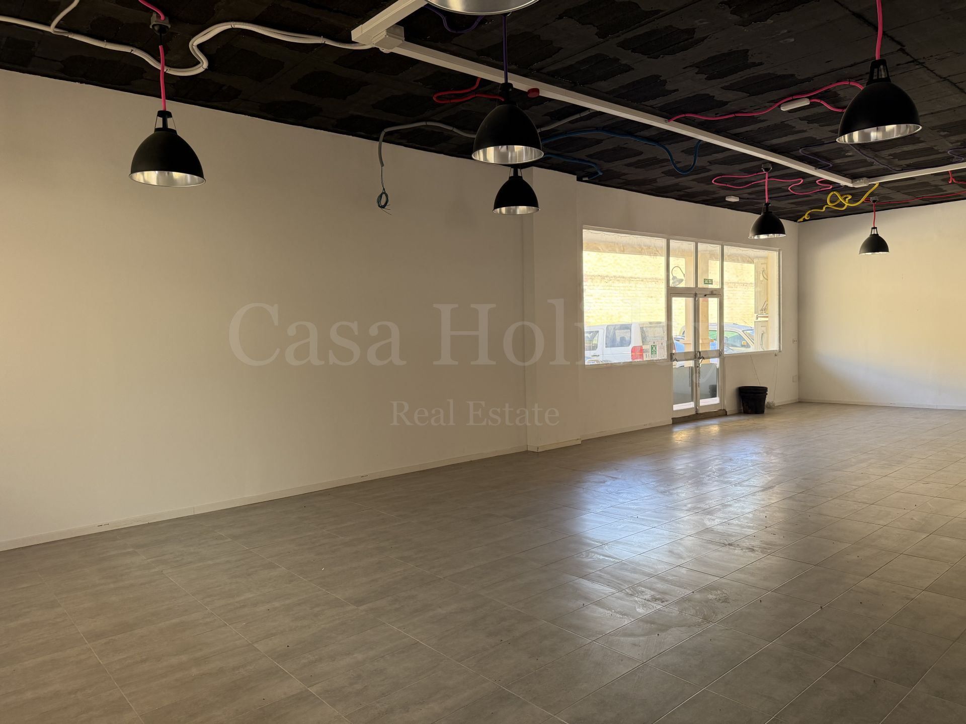 Commercial Premises in San Roque Club, San Roque