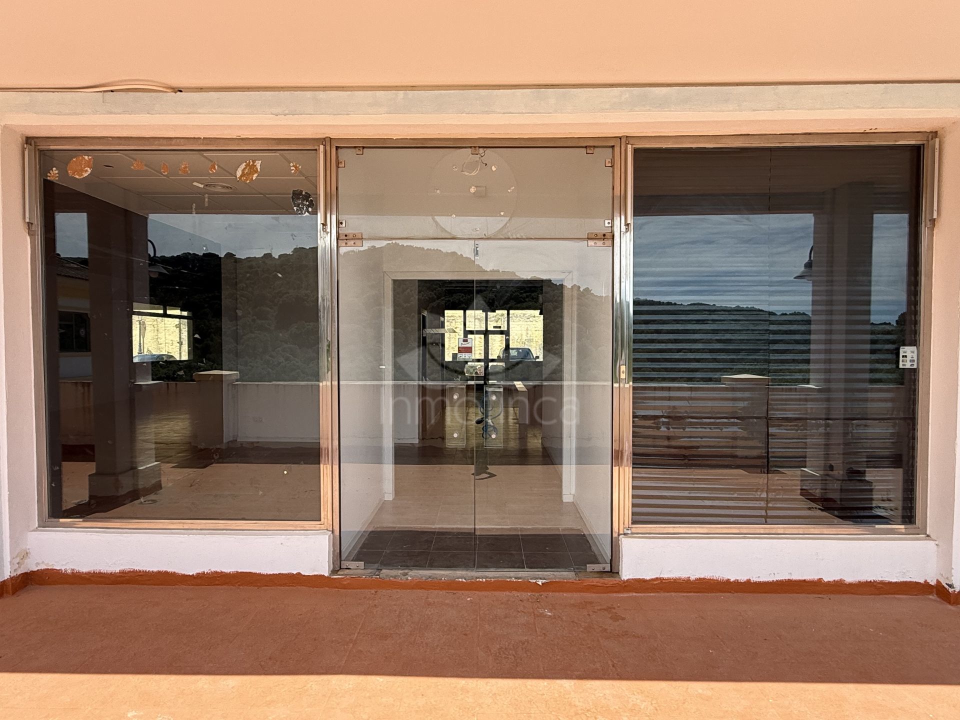 Commercial Premises in San Roque Club, San Roque