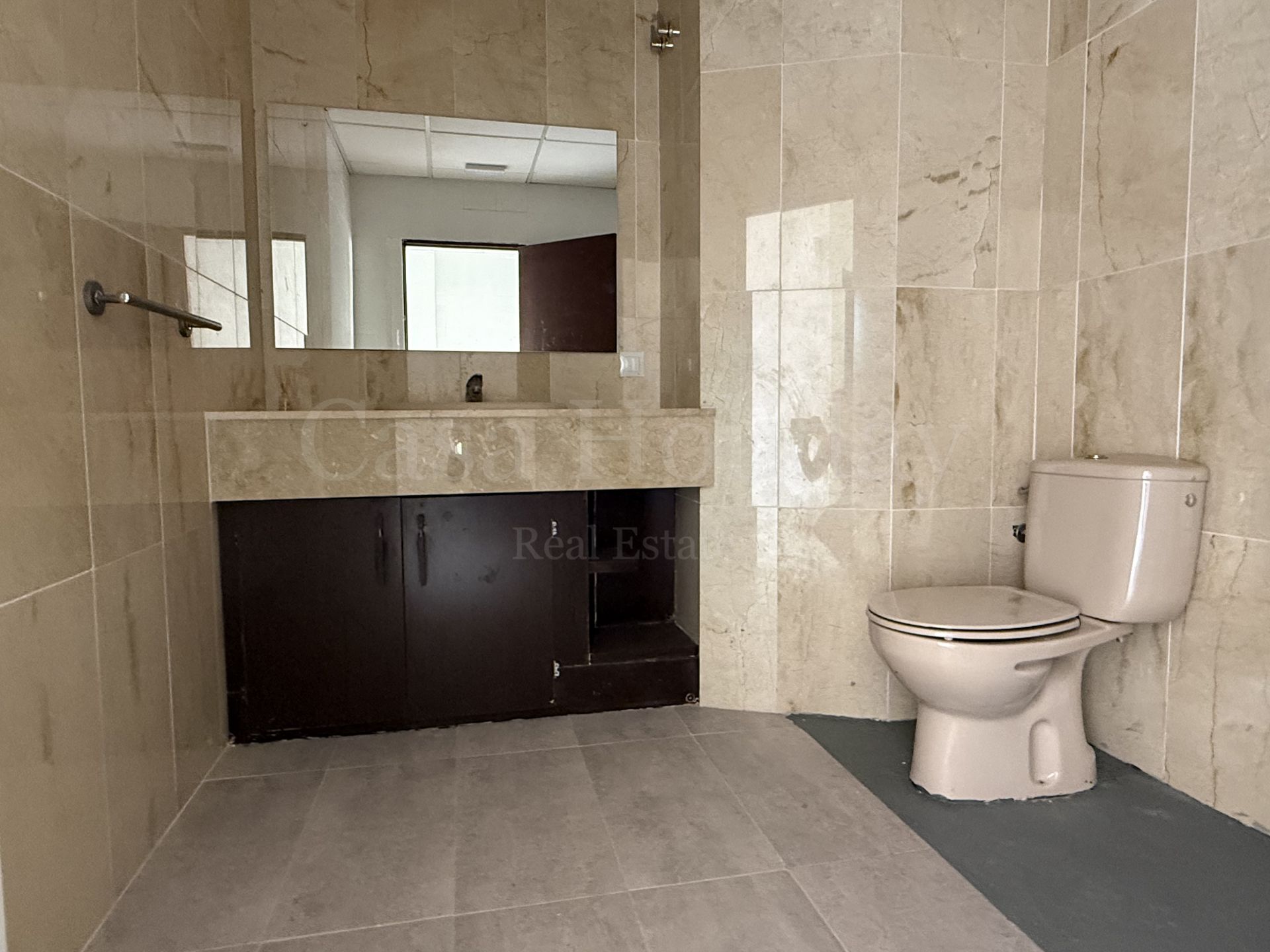 Commercial Premises in San Roque Club, San Roque