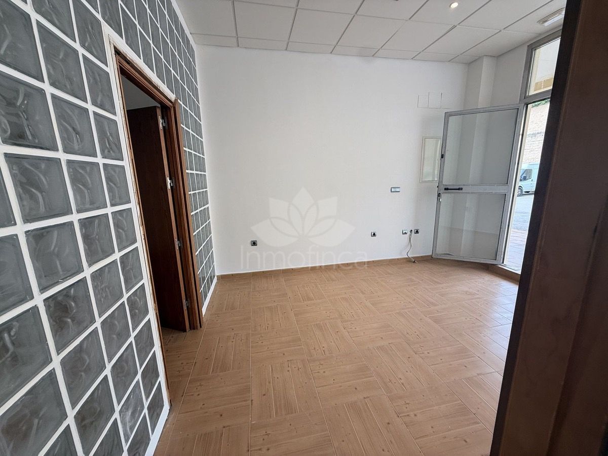 Commercial Premises in San Roque