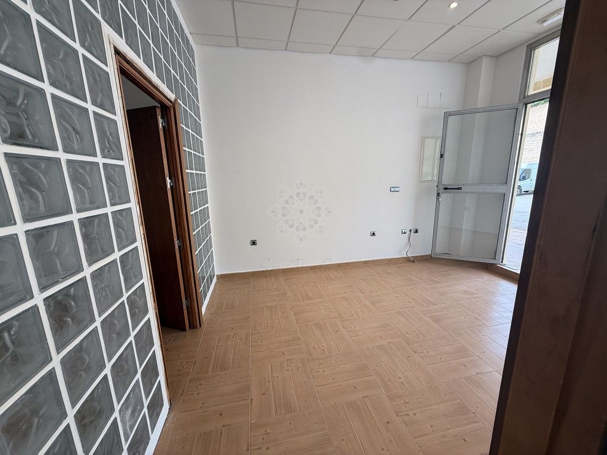 Commercial Premises in San Roque