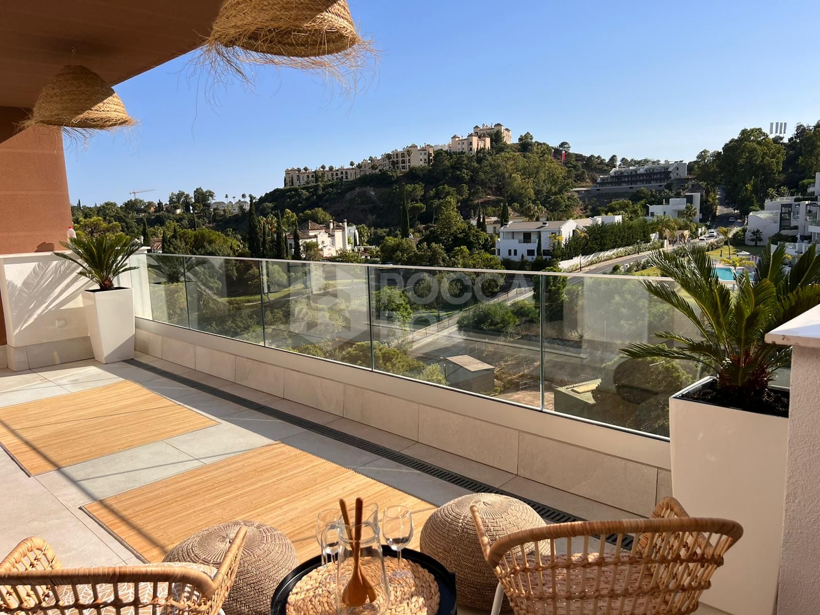 Penthouse for sale in Benahavis