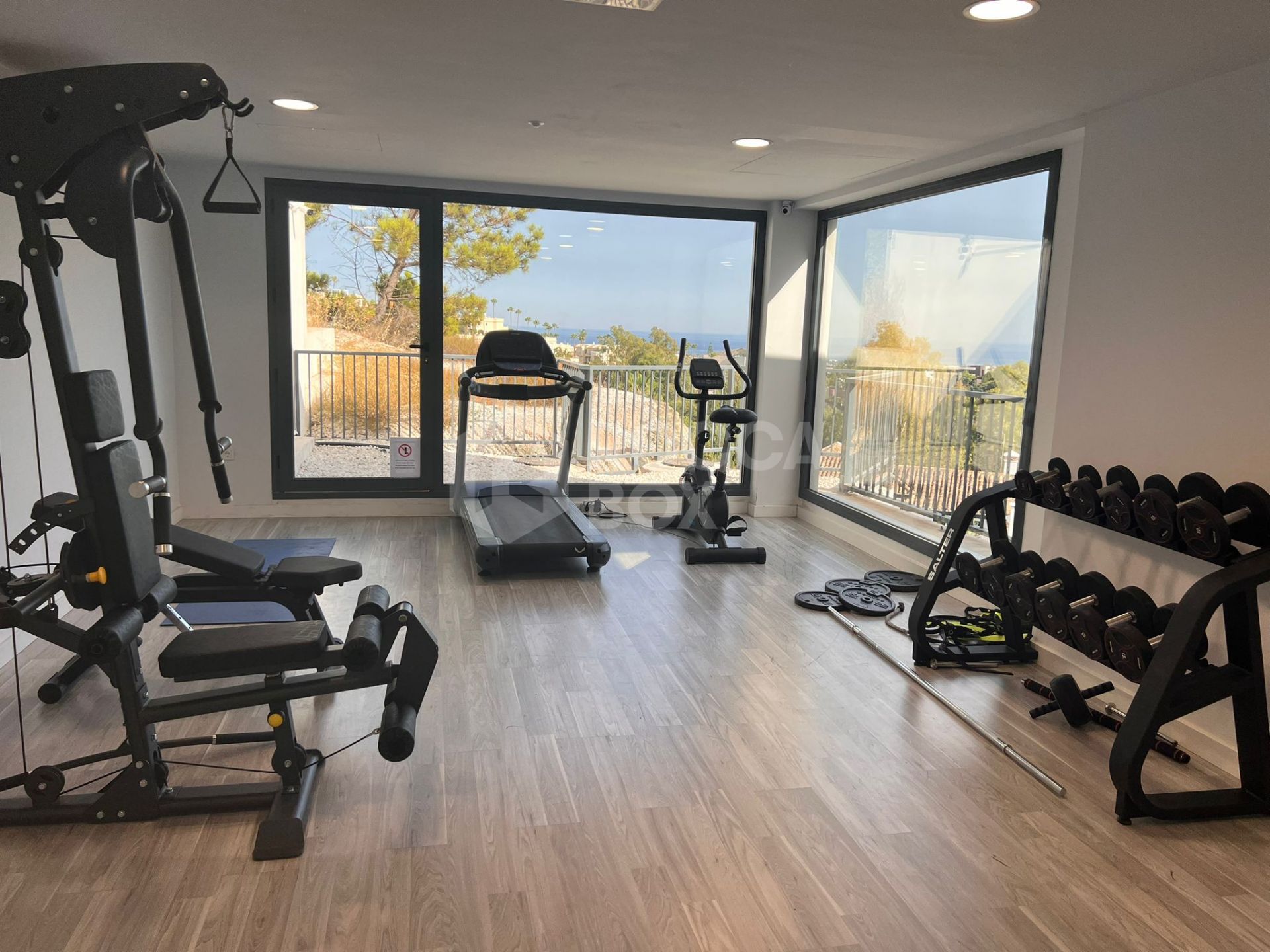 Penthouse for sale in Benahavis