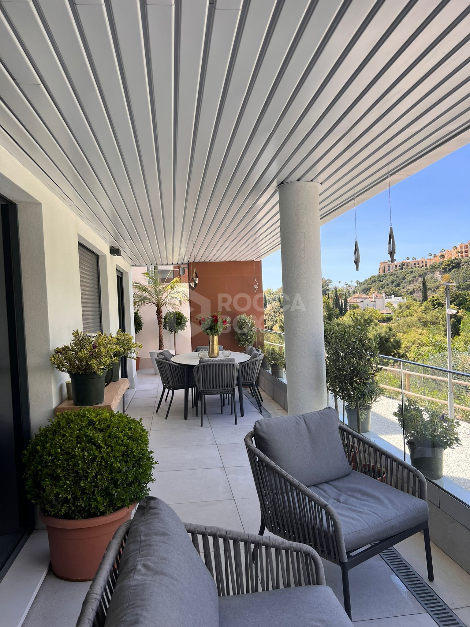 Apartment for sale in Benahavis