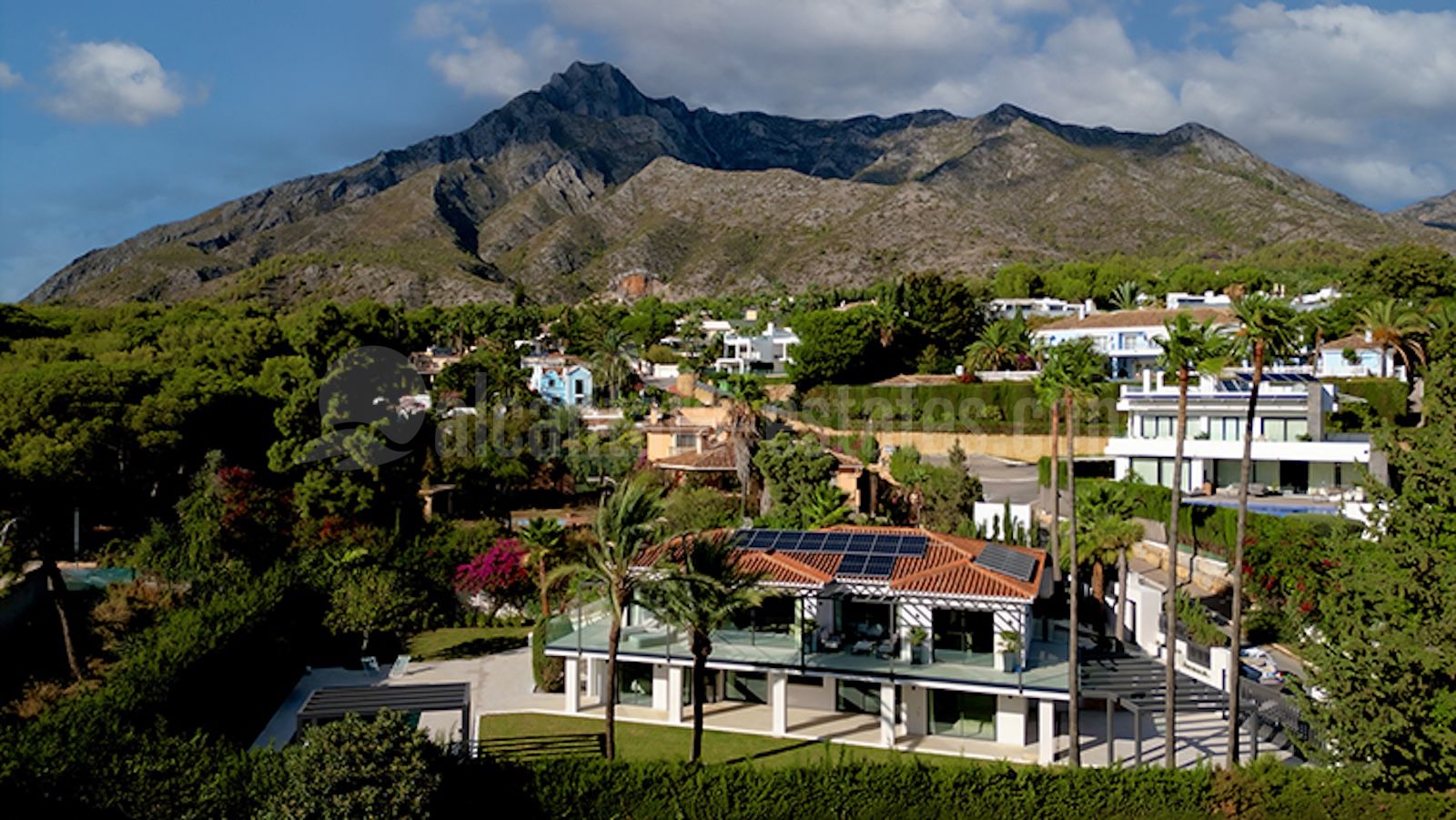 Villa in Golden Mile, Marbella