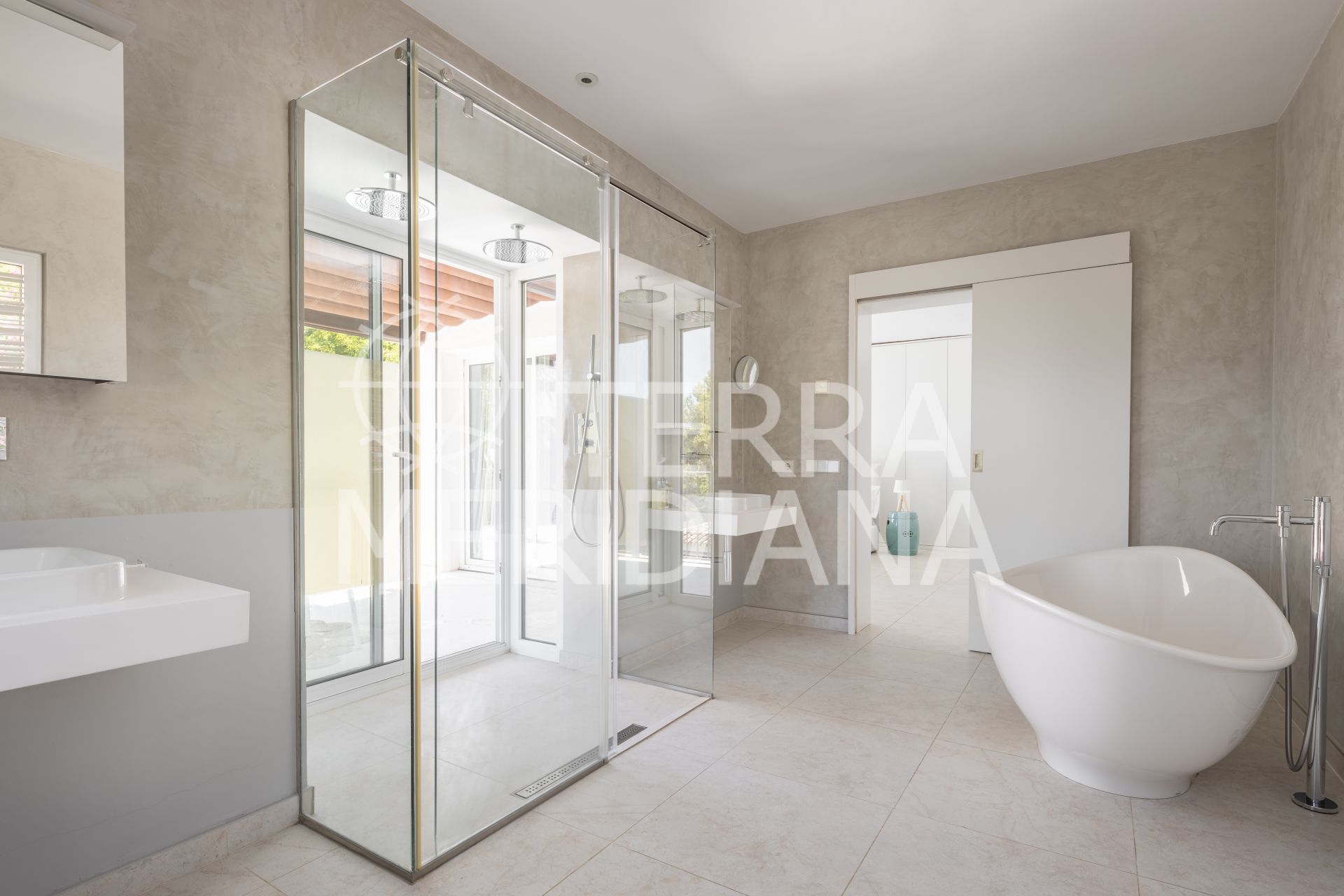 Villa in Marbella Golden Mile, Marbella