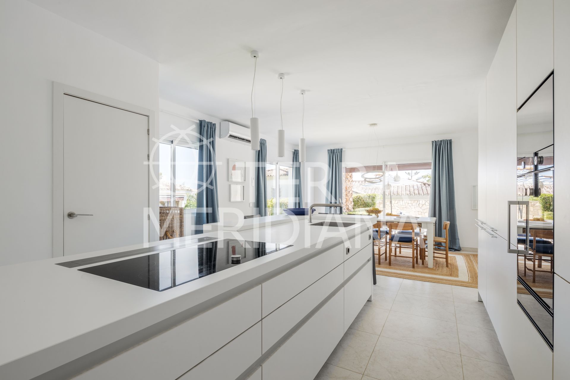 Villa in Marbella Golden Mile, Marbella