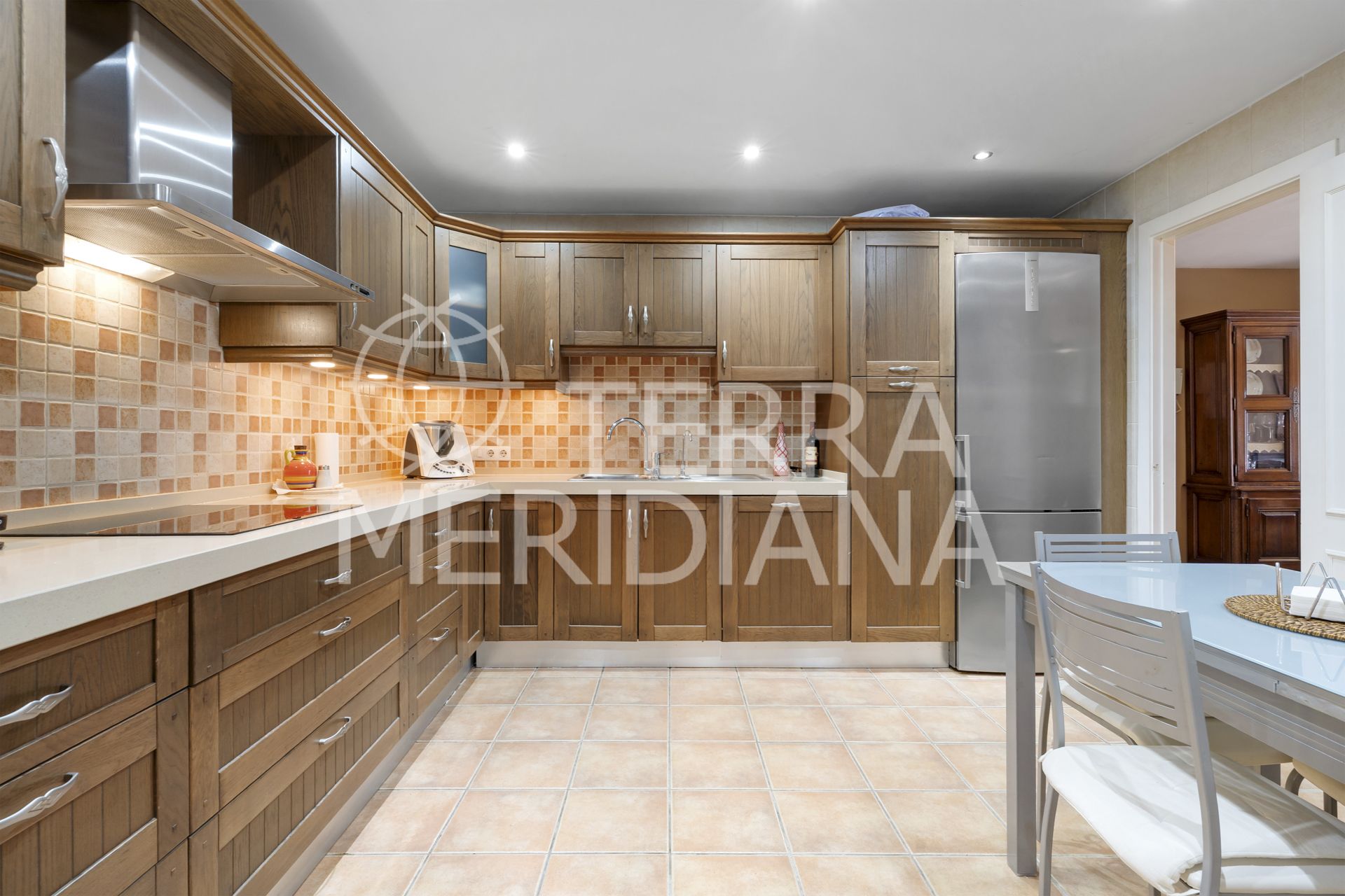 Ground Floor Apartment in Nueva Andalucia, Marbella