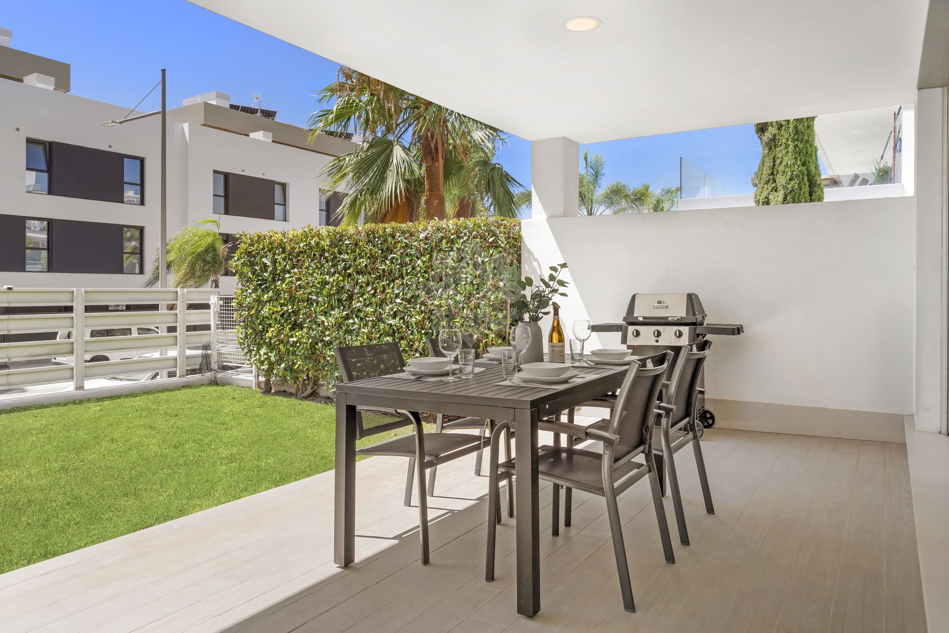 Apartament na parterze w Cancelada, Estepona