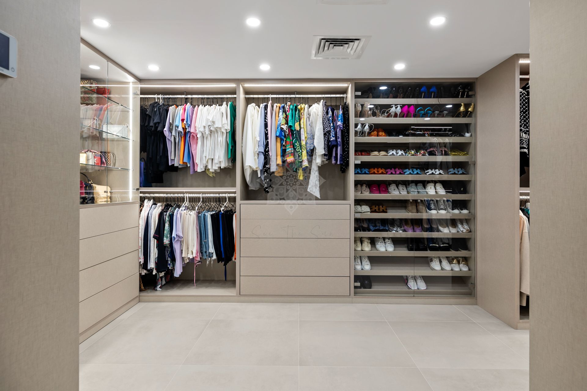 Apartment in Nueva Andalucia, Marbella