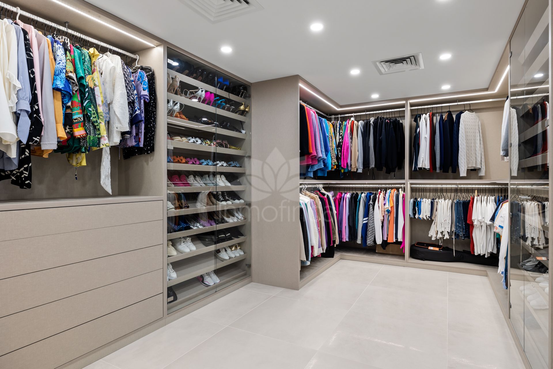 Apartment in Nueva Andalucia, Marbella